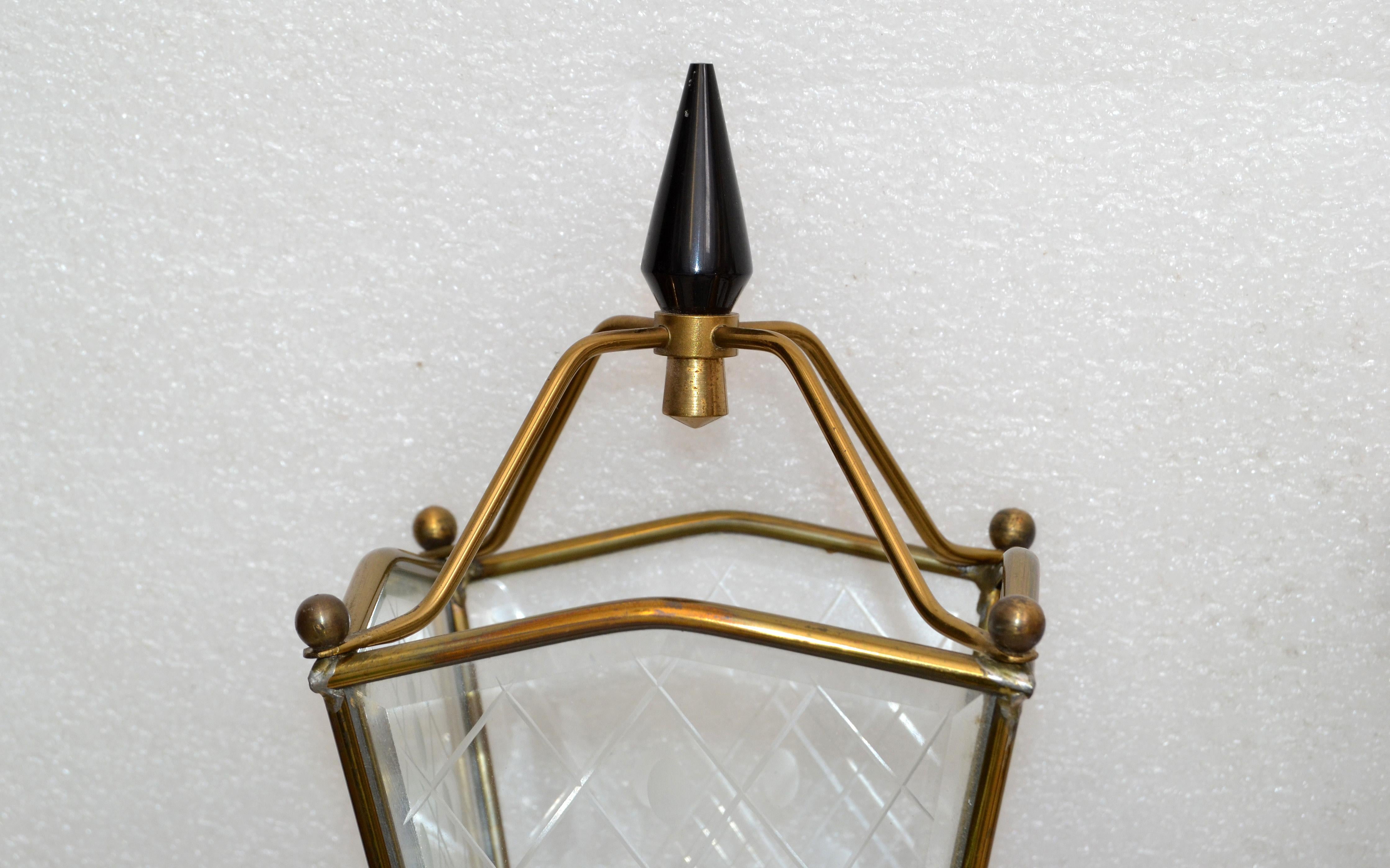 Coppia di lampade da parete a lanterna in stile Jacques Adnet di medie dimensioni Francia 1960 in vendita 3