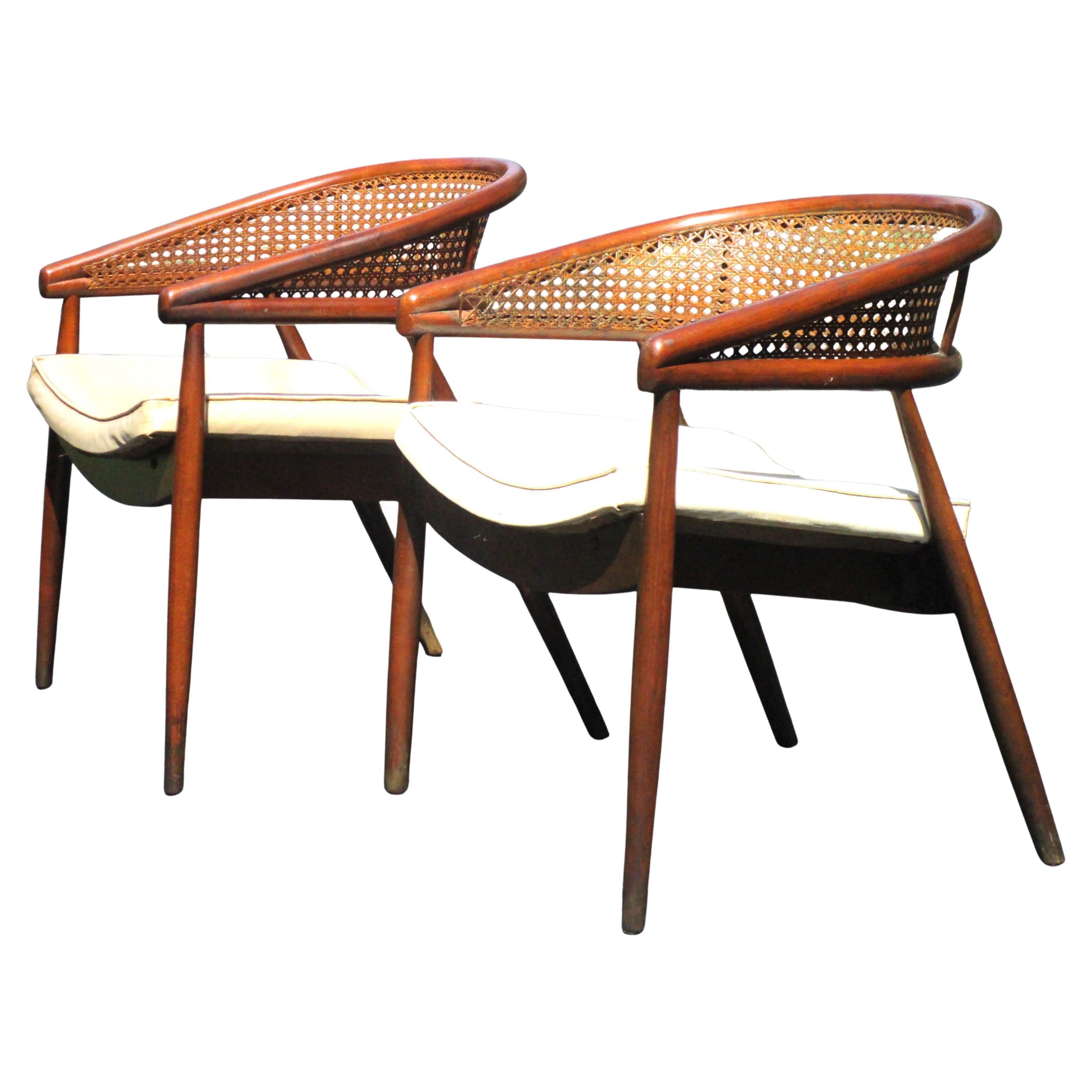 Coppia di sedie James Mont King Cole in vendita 2