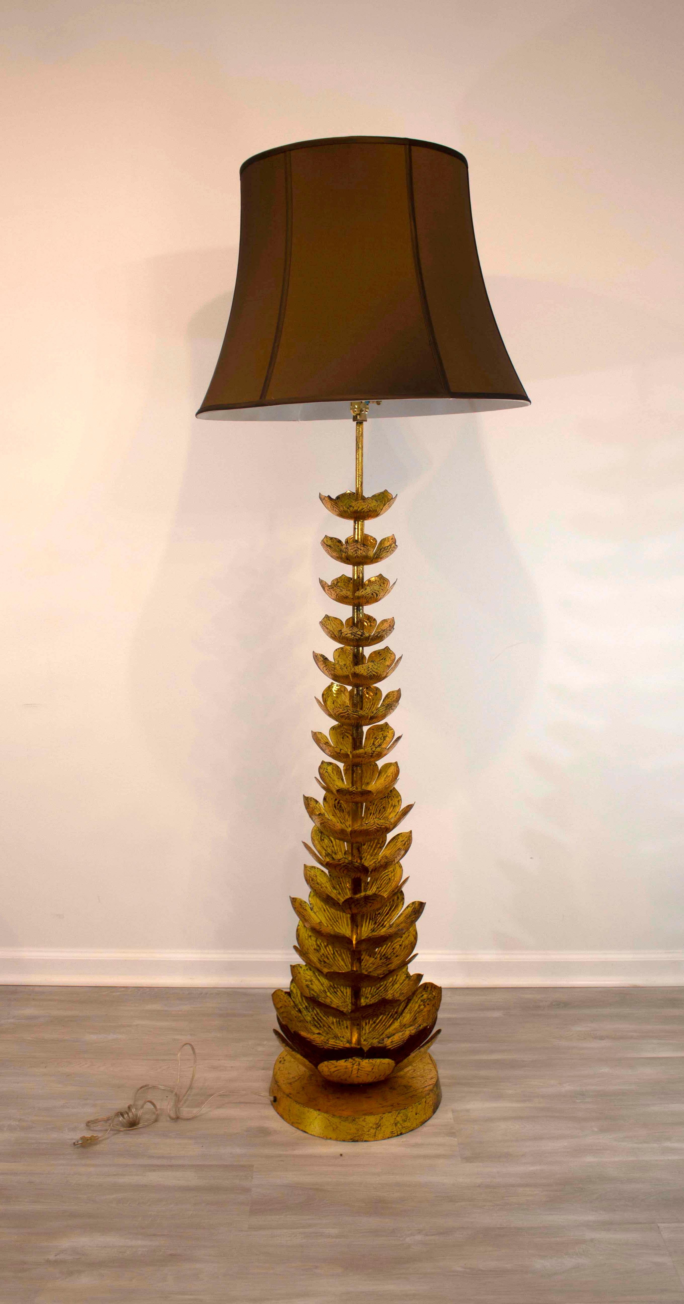 gold lotus lamp