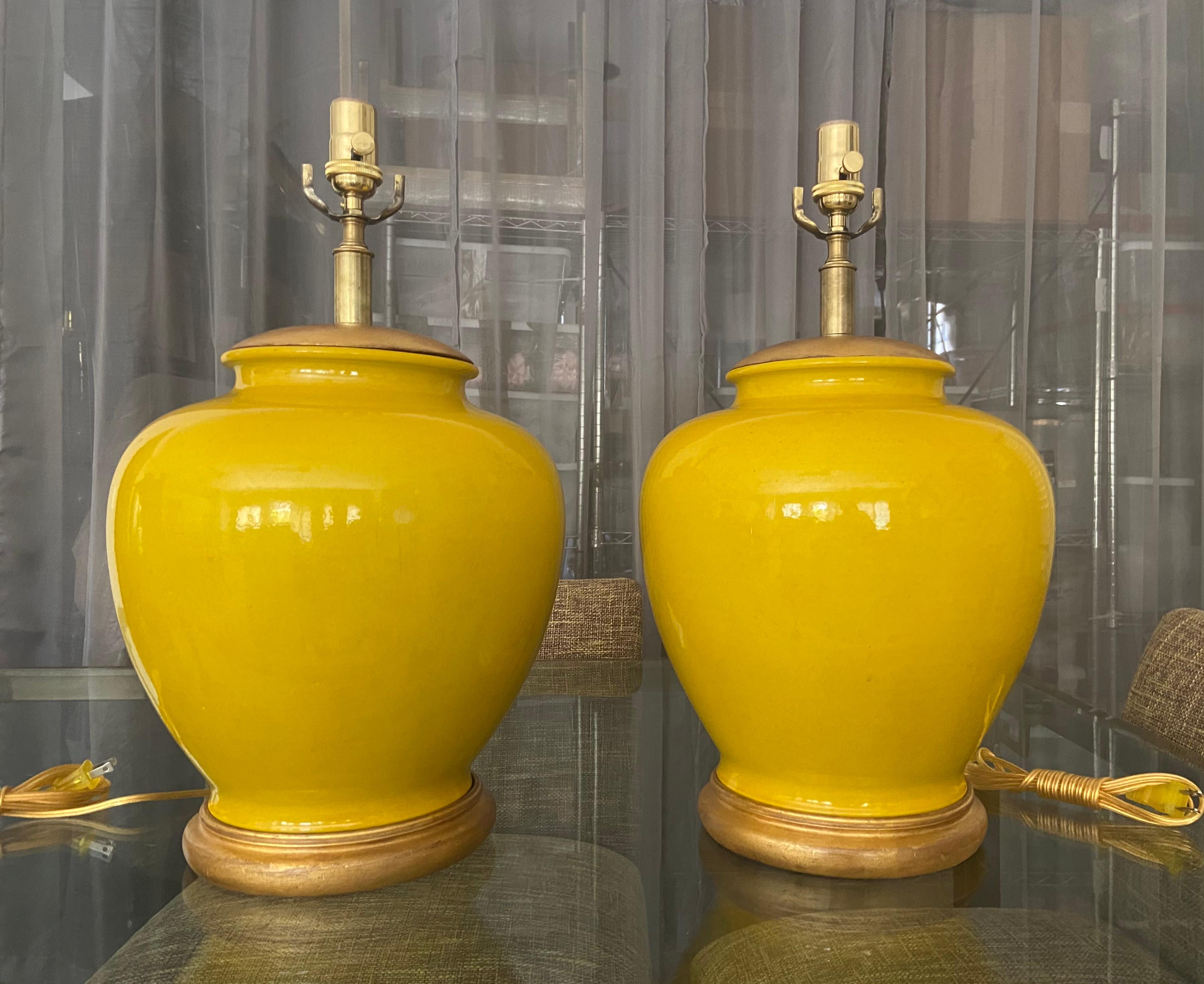 Pair Japanese Asian Bright Yellow Porcelain Table Lamps In Good Condition For Sale In Palm Springs, CA