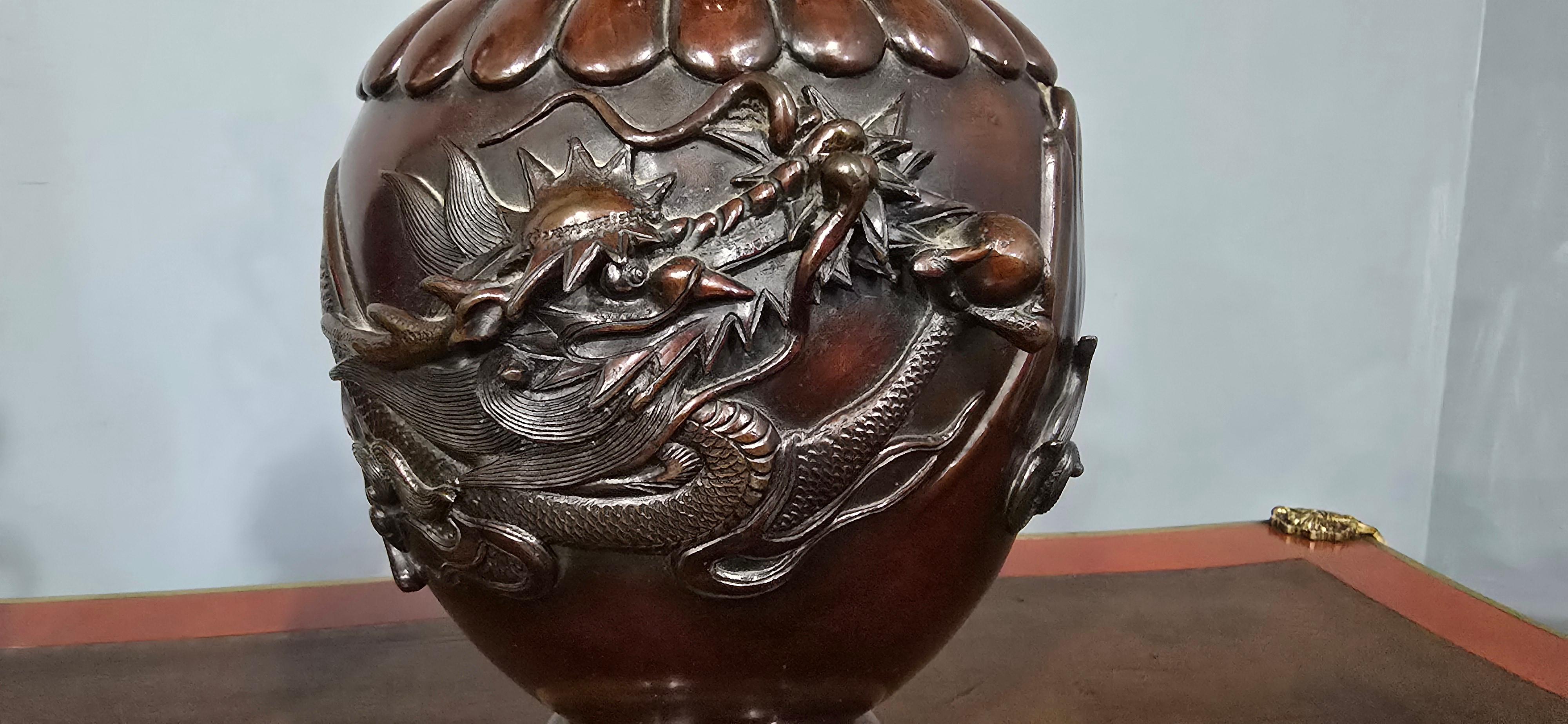 Japonais Paire de lampes de table japonaises en bronze en vente