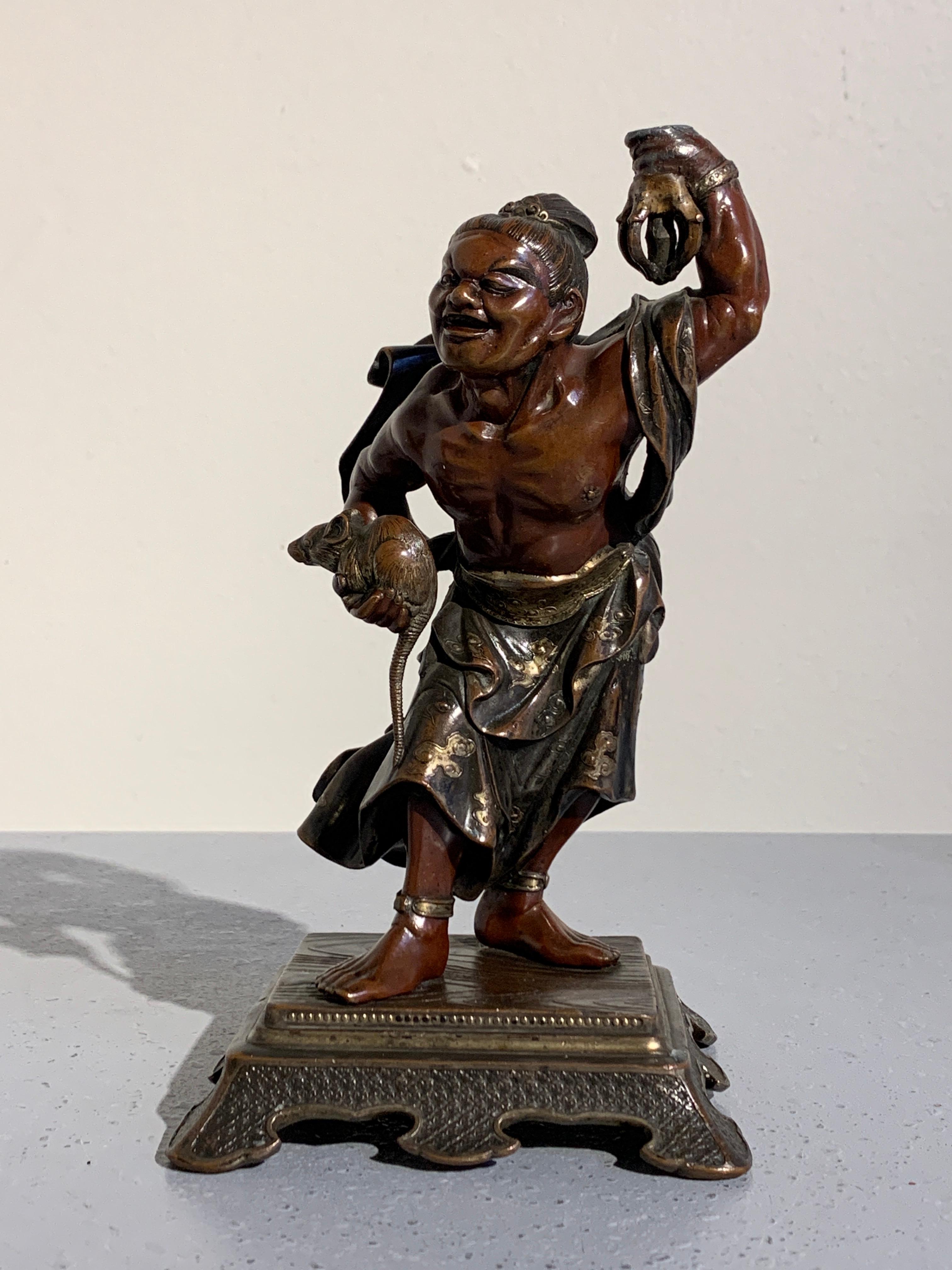 Paar japanische Niō-Figuren aus Bronzeguss, Meiji-Zeit, Spätes 19. Jahrhundert im Zustand „Relativ gut“ im Angebot in Austin, TX