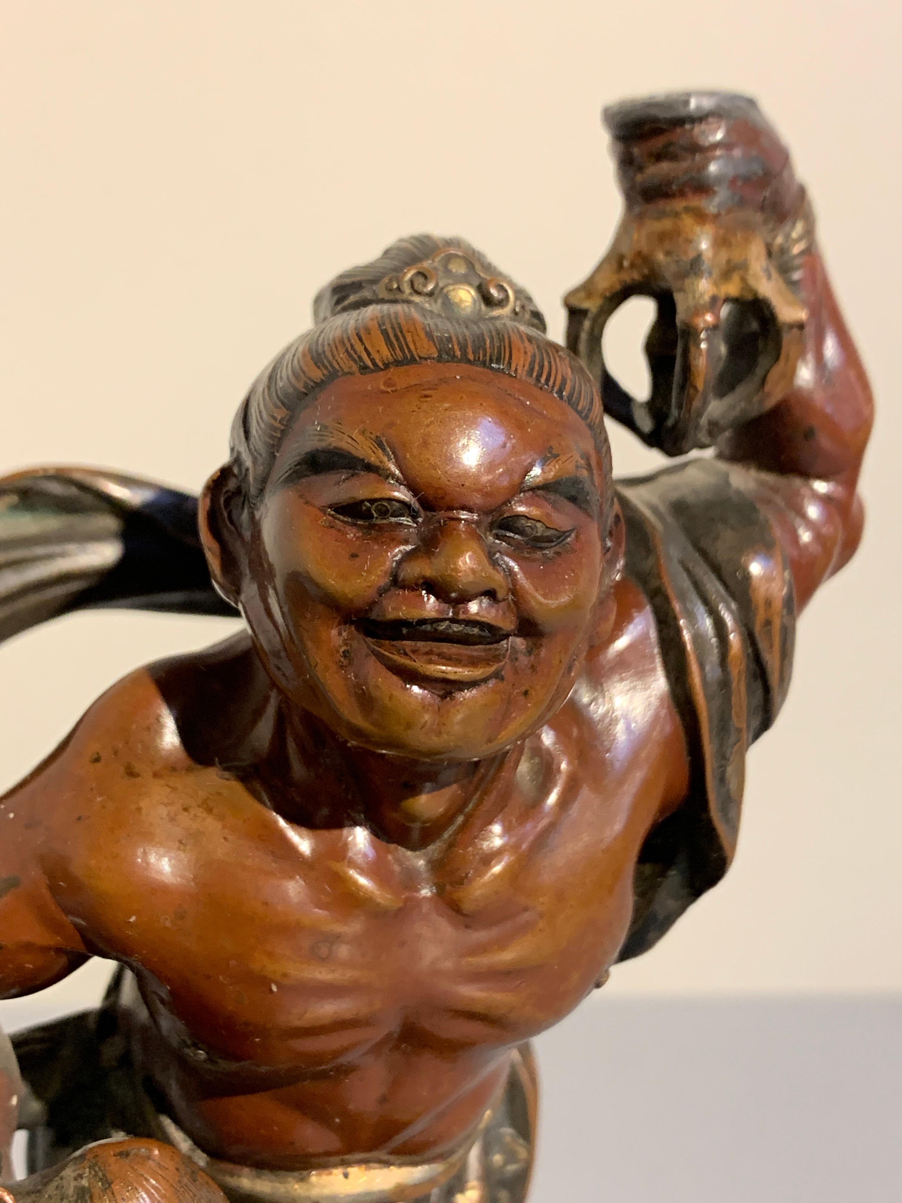 Paire de figures japonaises de Niō en bronze coulé, période Meiji, fin du XIXe siècle en vente 1