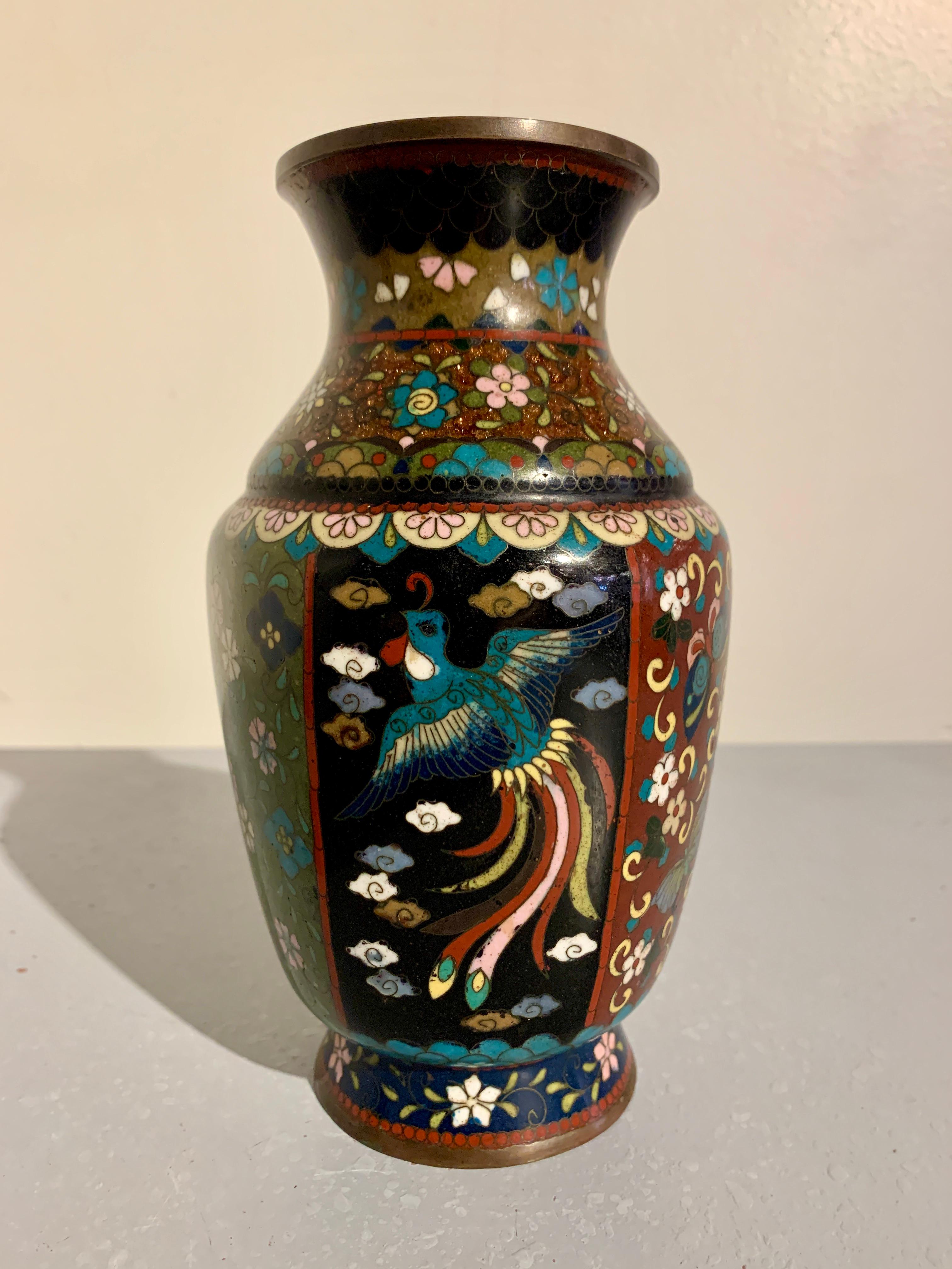Pair Japanese Cloisonne Vases, Meiji Period, Late 19th Century, Japan 5