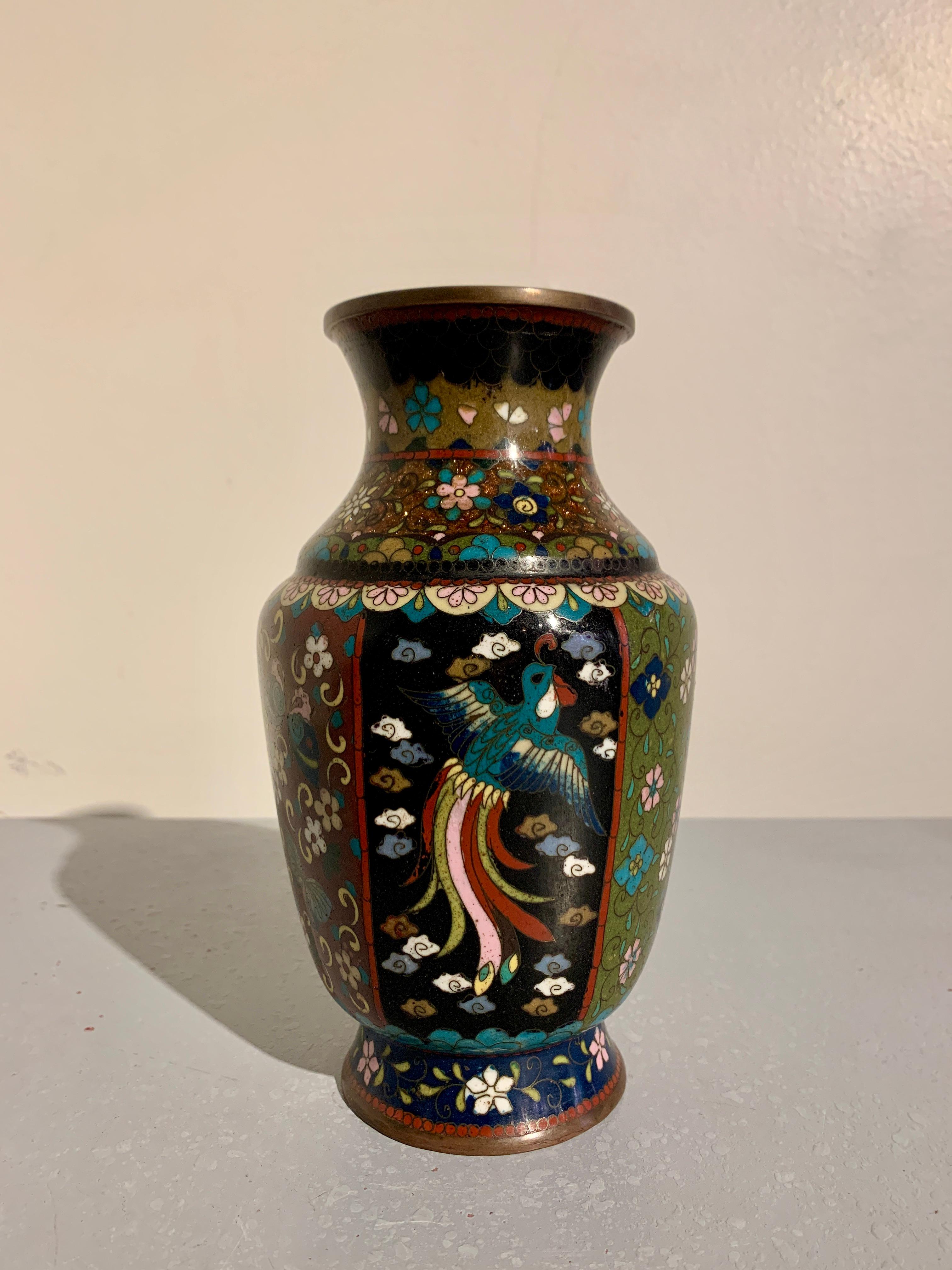 Pair Japanese Cloisonne Vases, Meiji Period, Late 19th Century, Japan In Fair Condition In Austin, TX