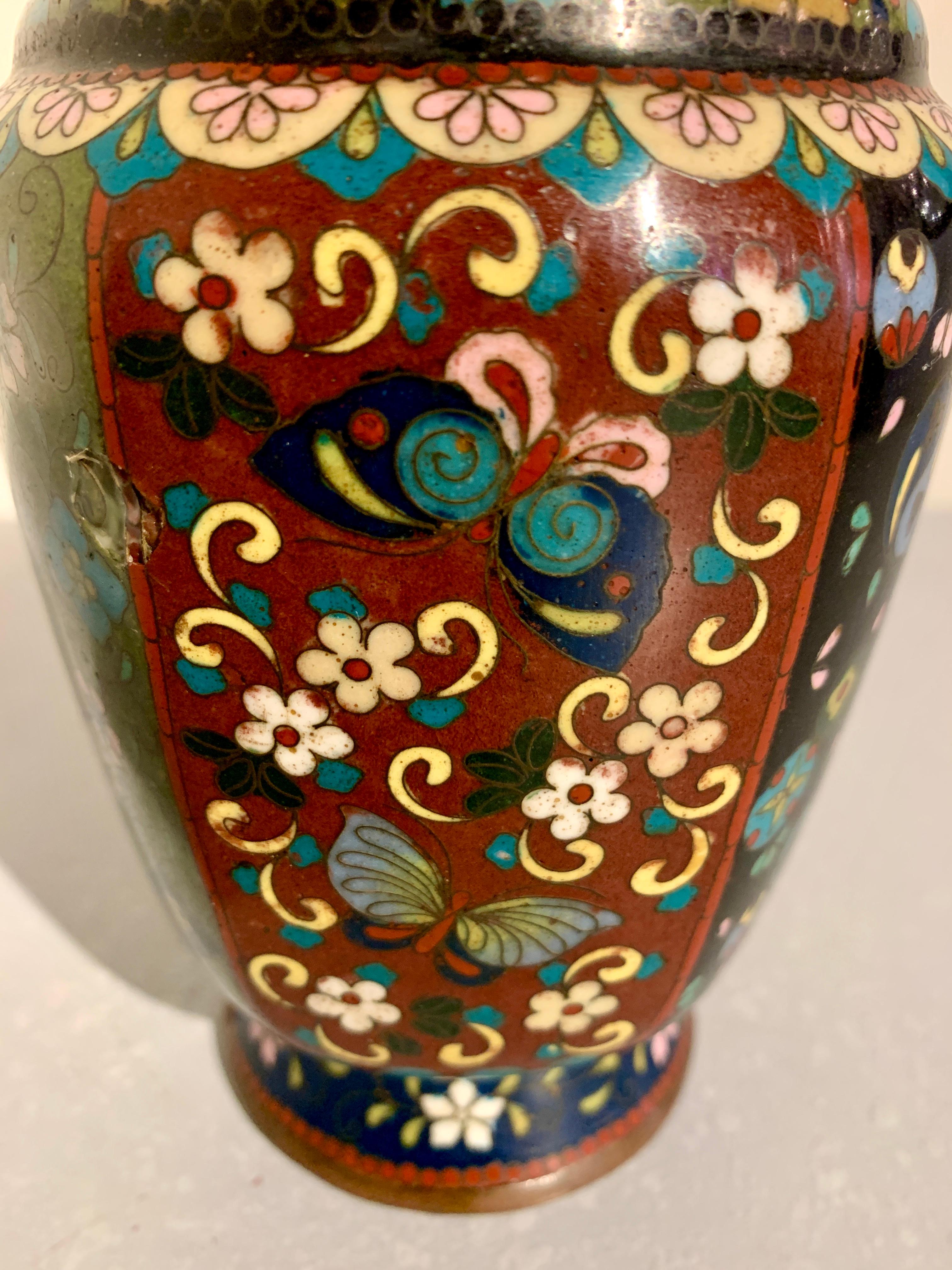 Pair Japanese Cloisonne Vases, Meiji Period, Late 19th Century, Japan 2