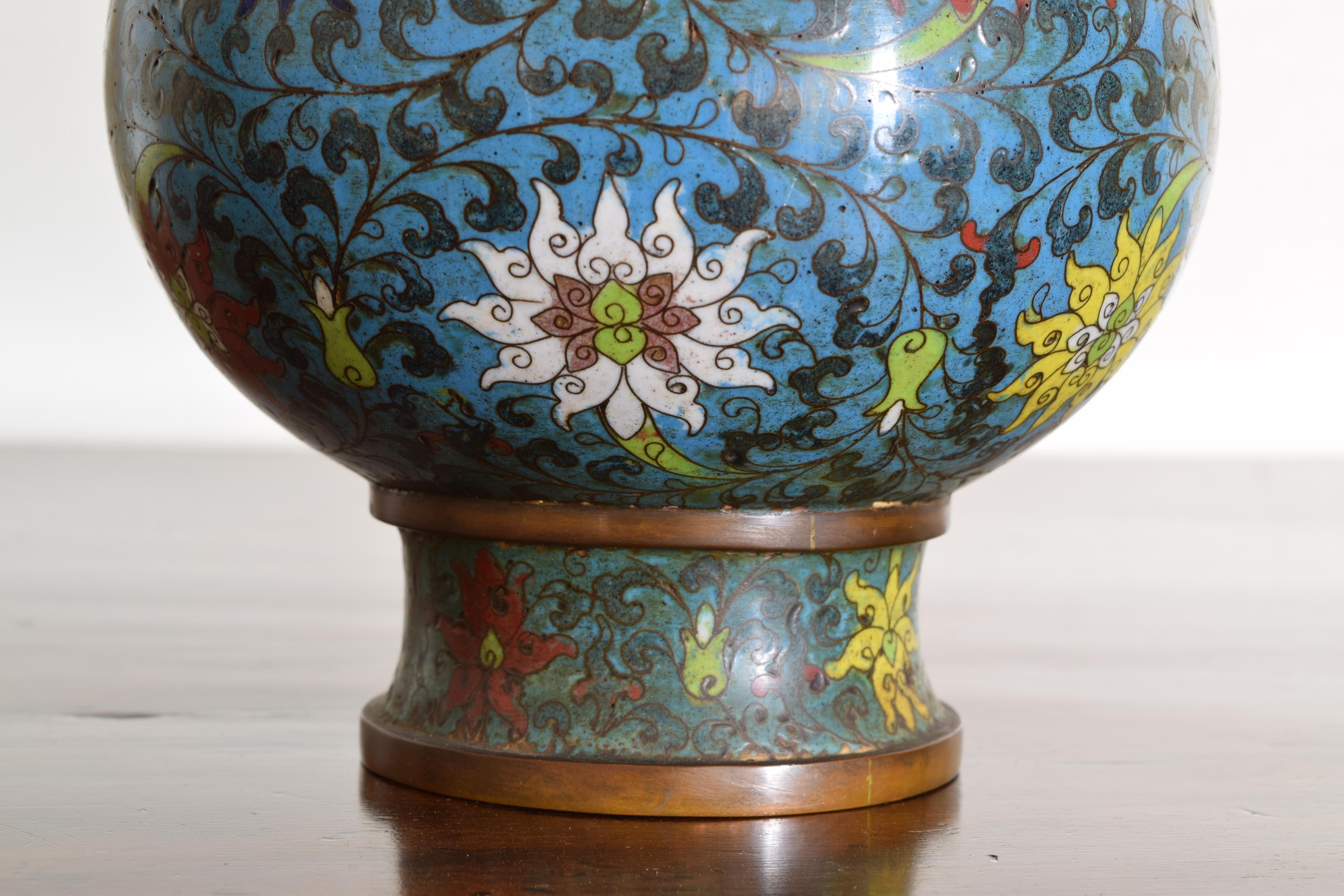 Pair Japanese Cloisonné Vases with Unusual Bottom Decoration, 19th century For Sale 1