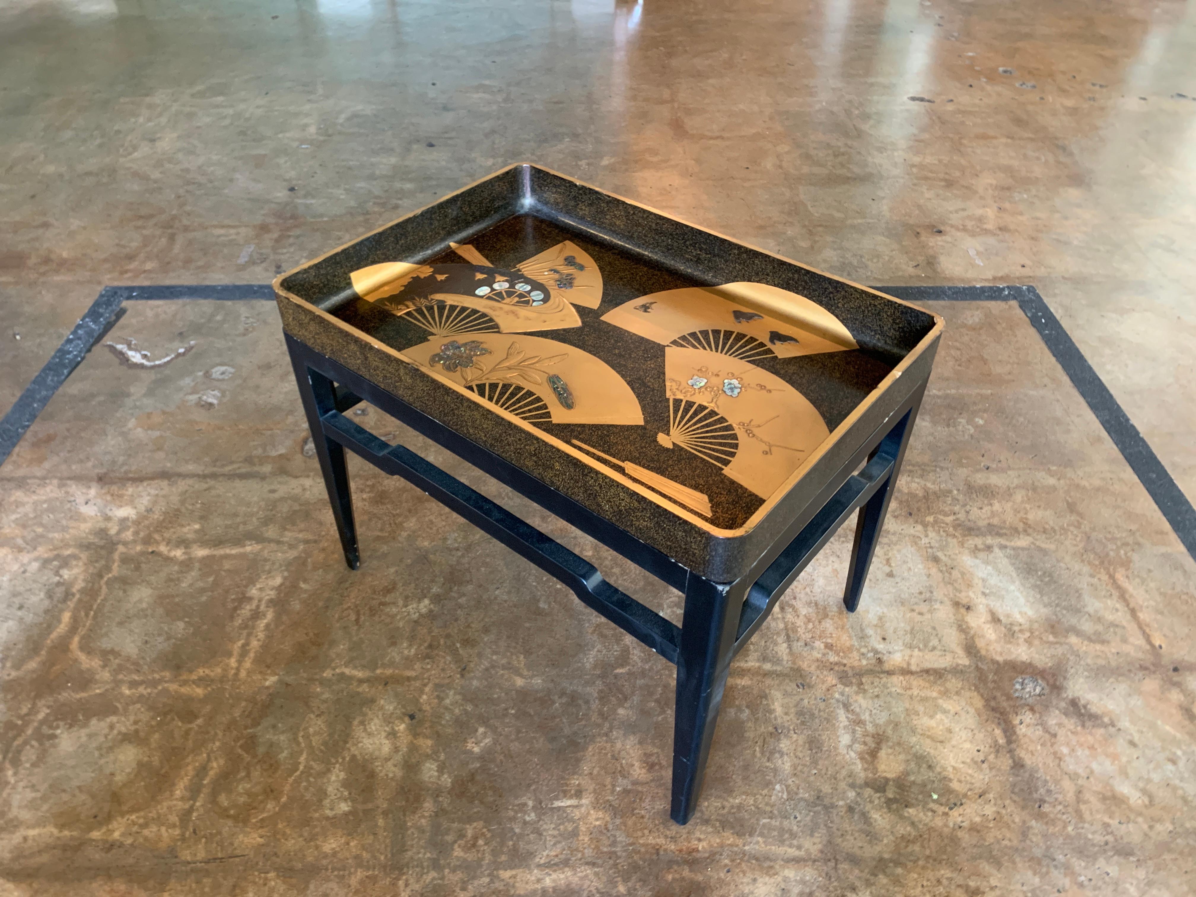 Pair of Japanese Embellished Lacquer Tray Tables Meiji Period, Late 19th Century In Good Condition In Austin, TX