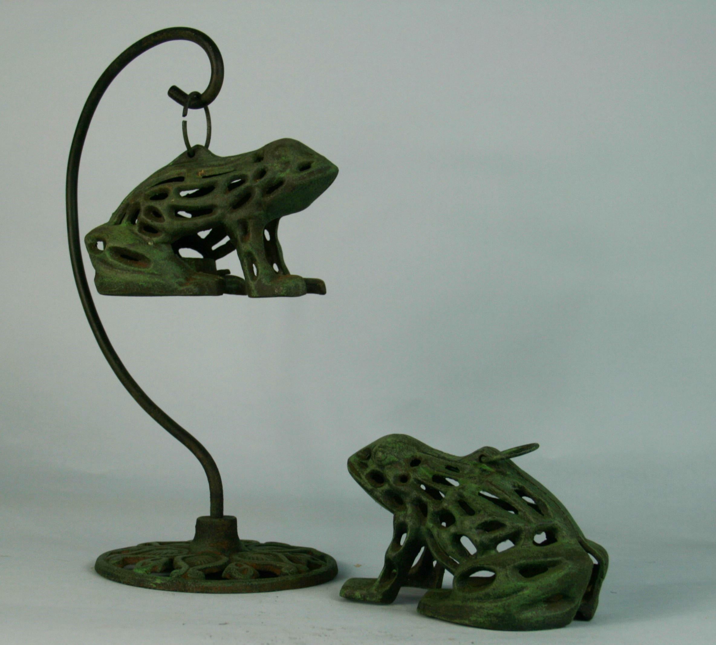 Japanese Garden Two Frog Lighting Lantern /Sculptures 1