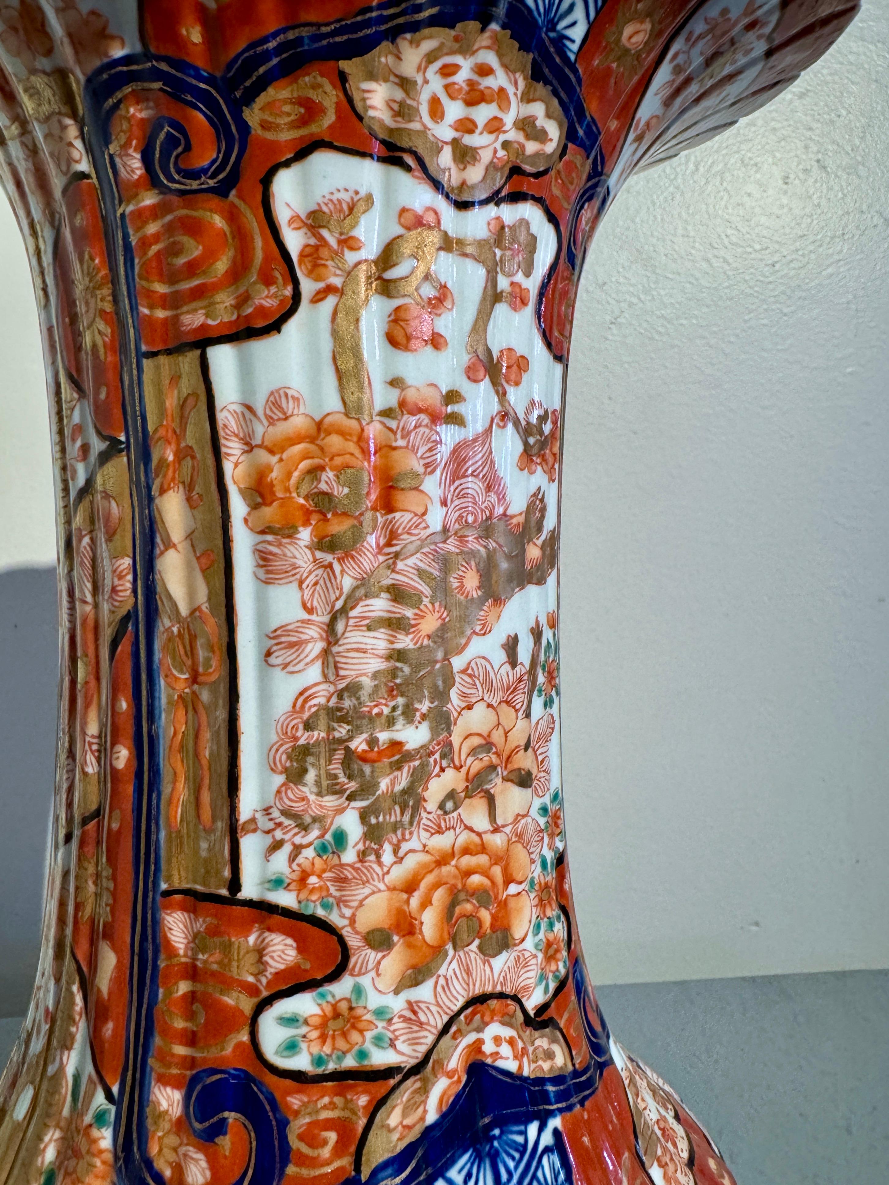 Pair Japanese Imari Fluted Trumpet Vases, Meiji Period, circa 1900, Japan For Sale 8