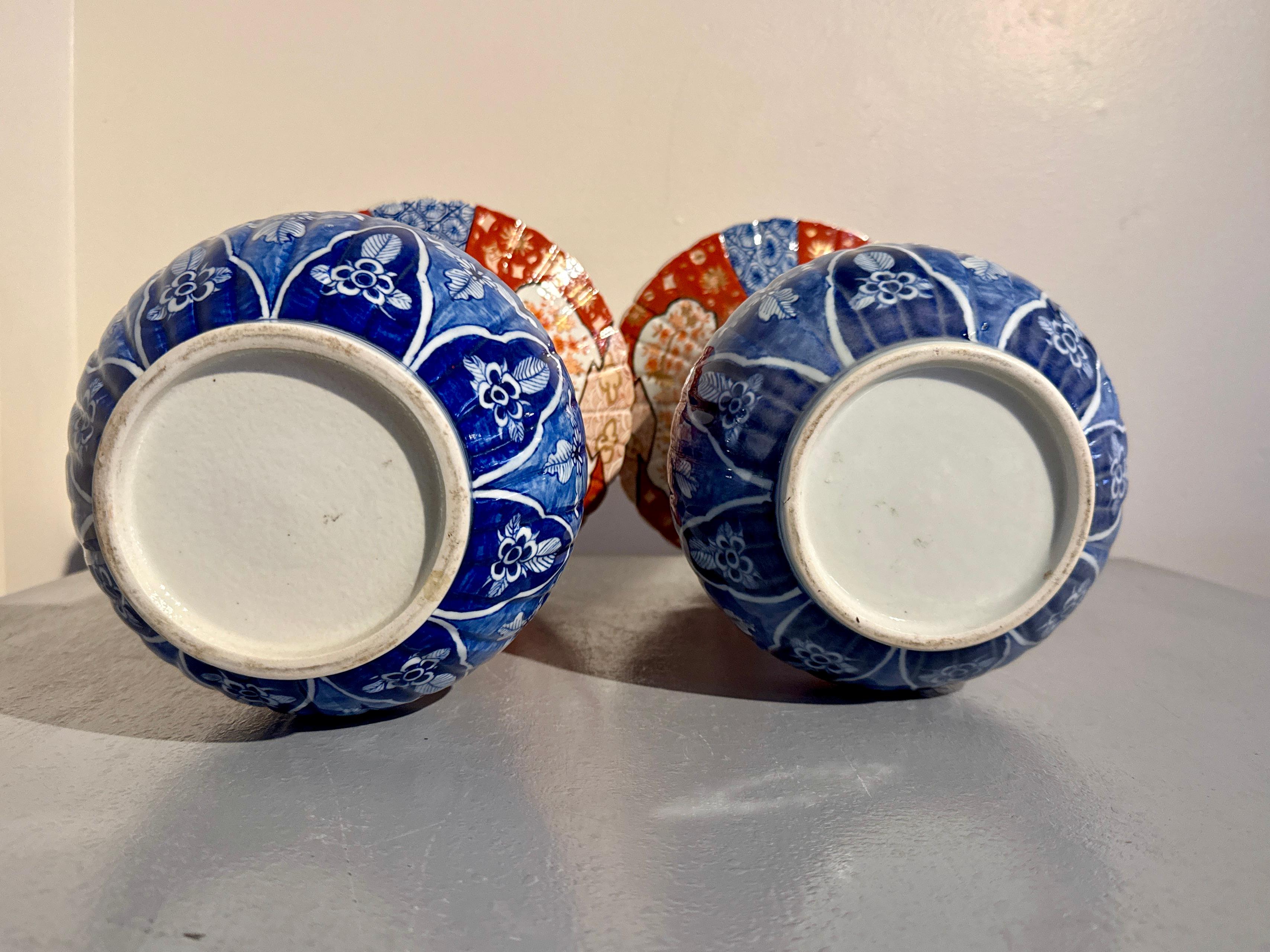 Pair Japanese Imari Fluted Trumpet Vases, Meiji Period, circa 1900, Japan For Sale 3