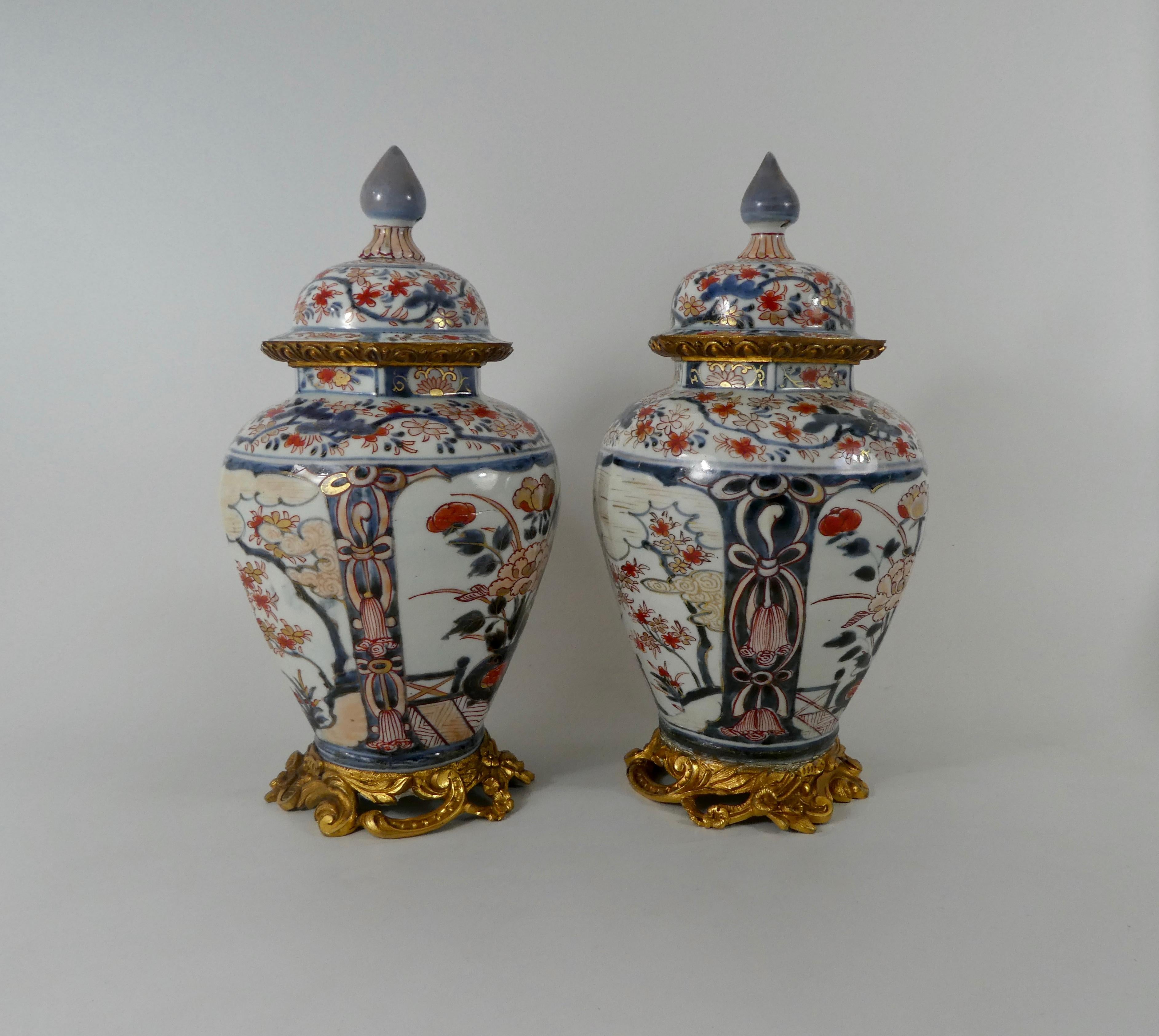 Late 17th Century Pair Japanese Imari porcelain vases and covers, c. 1690. Genroku Period.