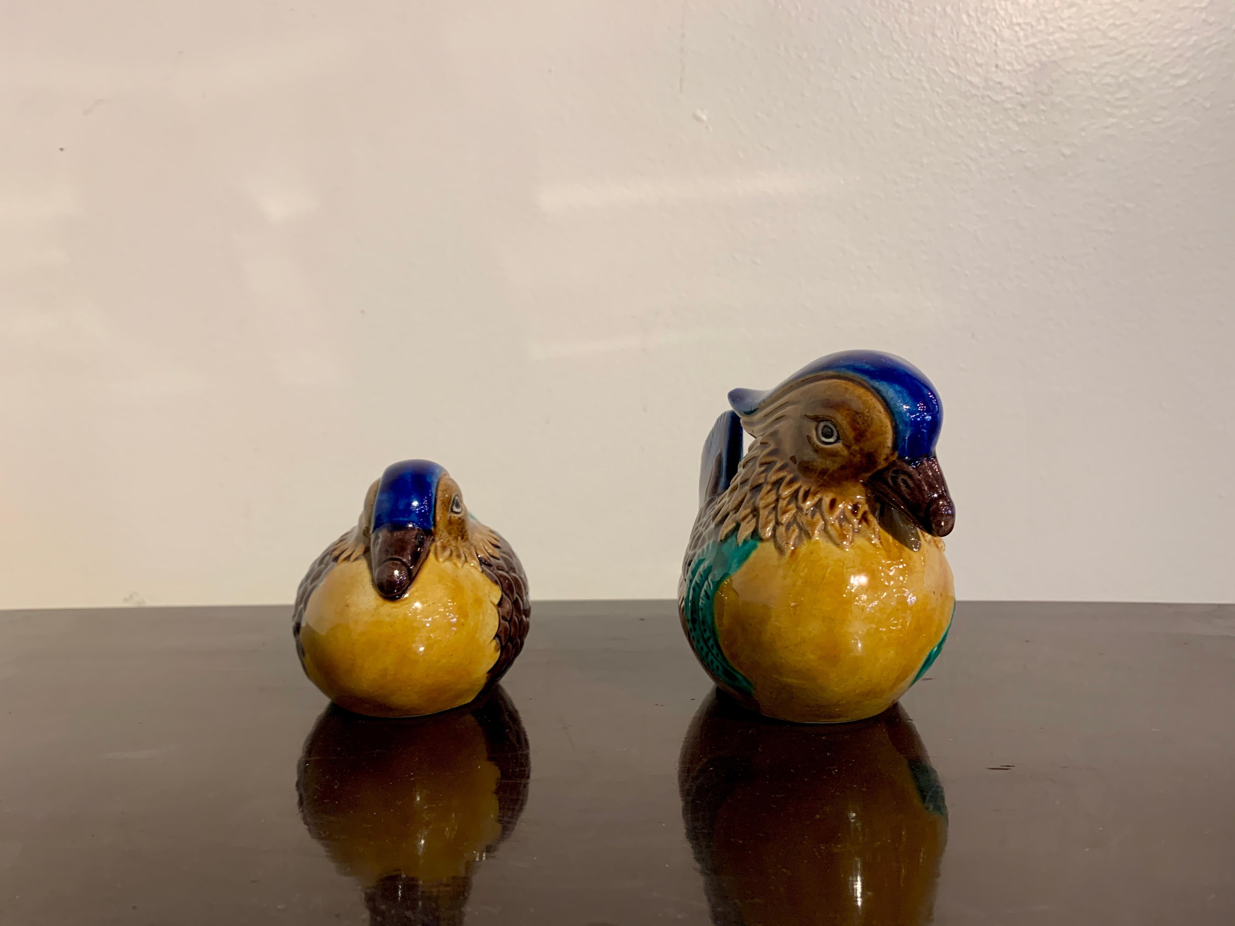 Glazed Pair Japanese Kutani Okimono of Mandarin Ducks, Showa Era, Early 20th Century For Sale
