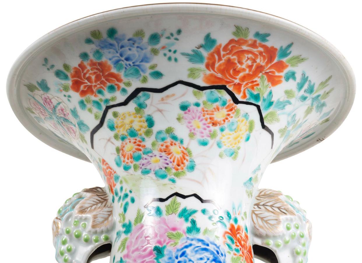 19th Century Pair of Japanese Kutani Porcelain Vase, circa 1880 For Sale