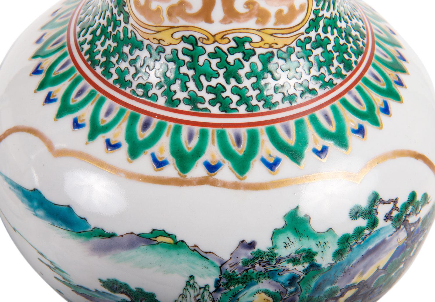 Pair of Japanese Kutani Porcelain Vases, circa 1900 2