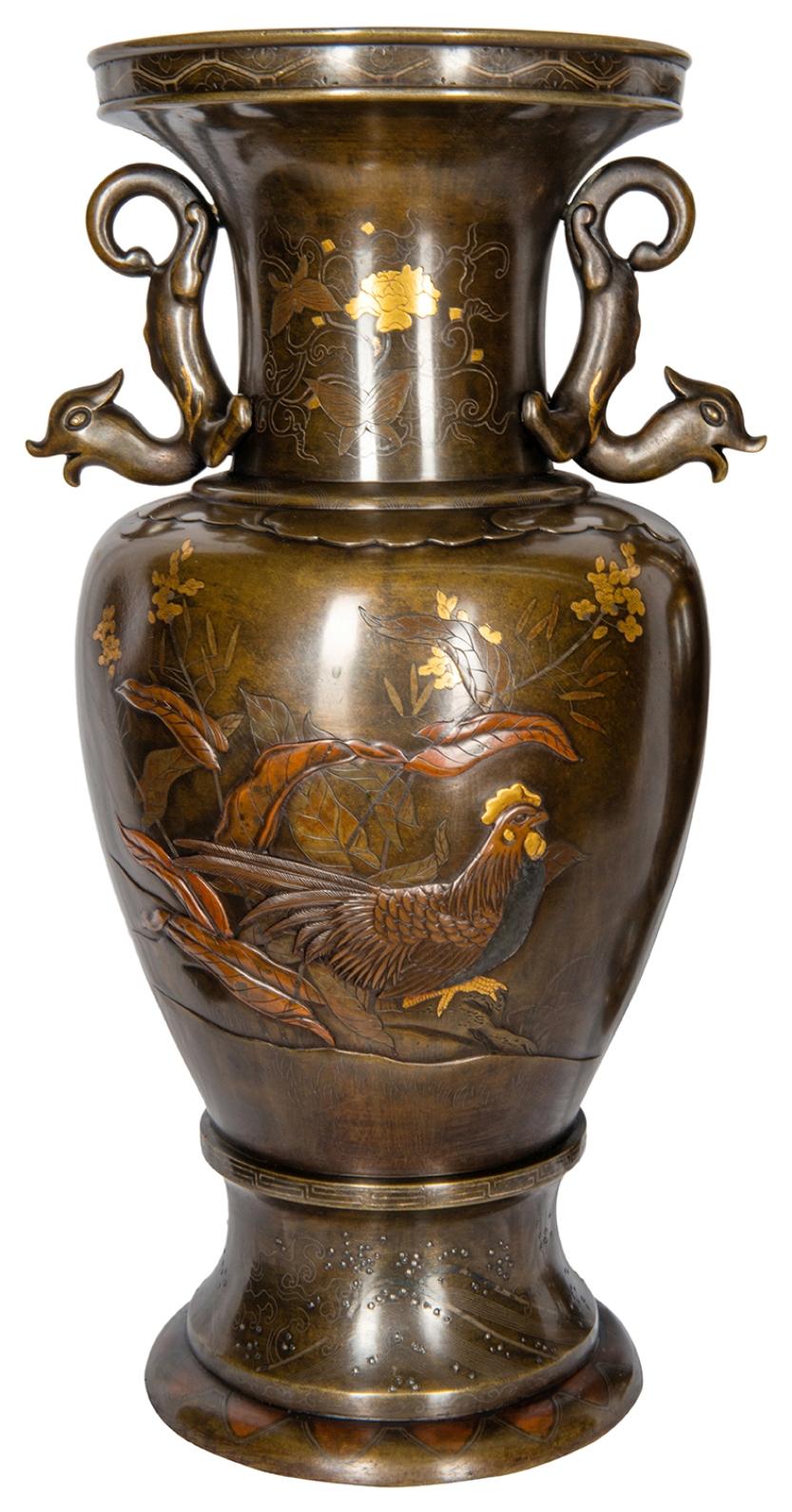 Japonisme Paire de vases japonais de style Miyao en bronze gravé, fin du 19ème siècle