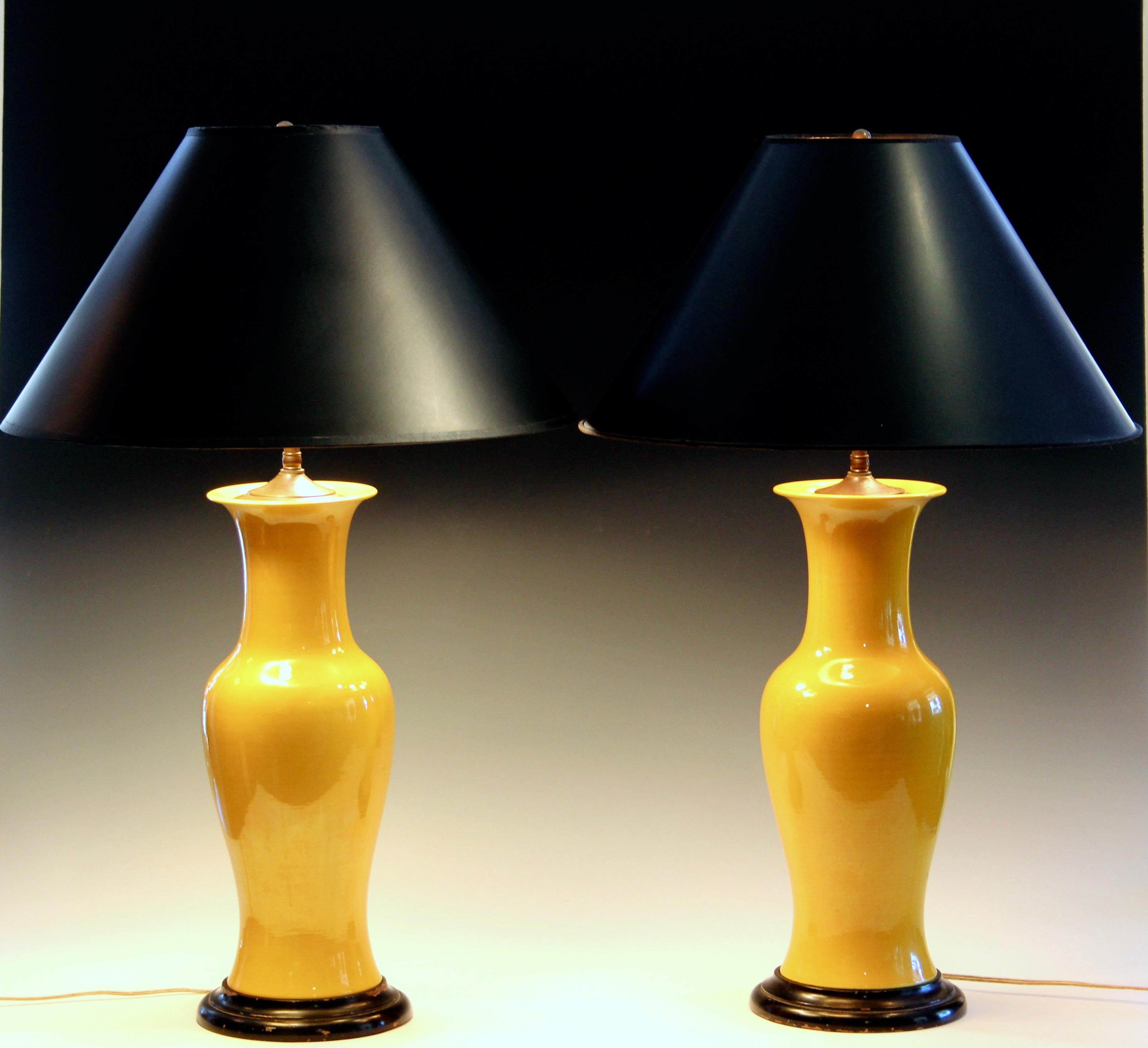 Pair Japanese Porcelain Lamp Vases Yellow Monochrome Vintage 1960s Table Crackle For Sale 2