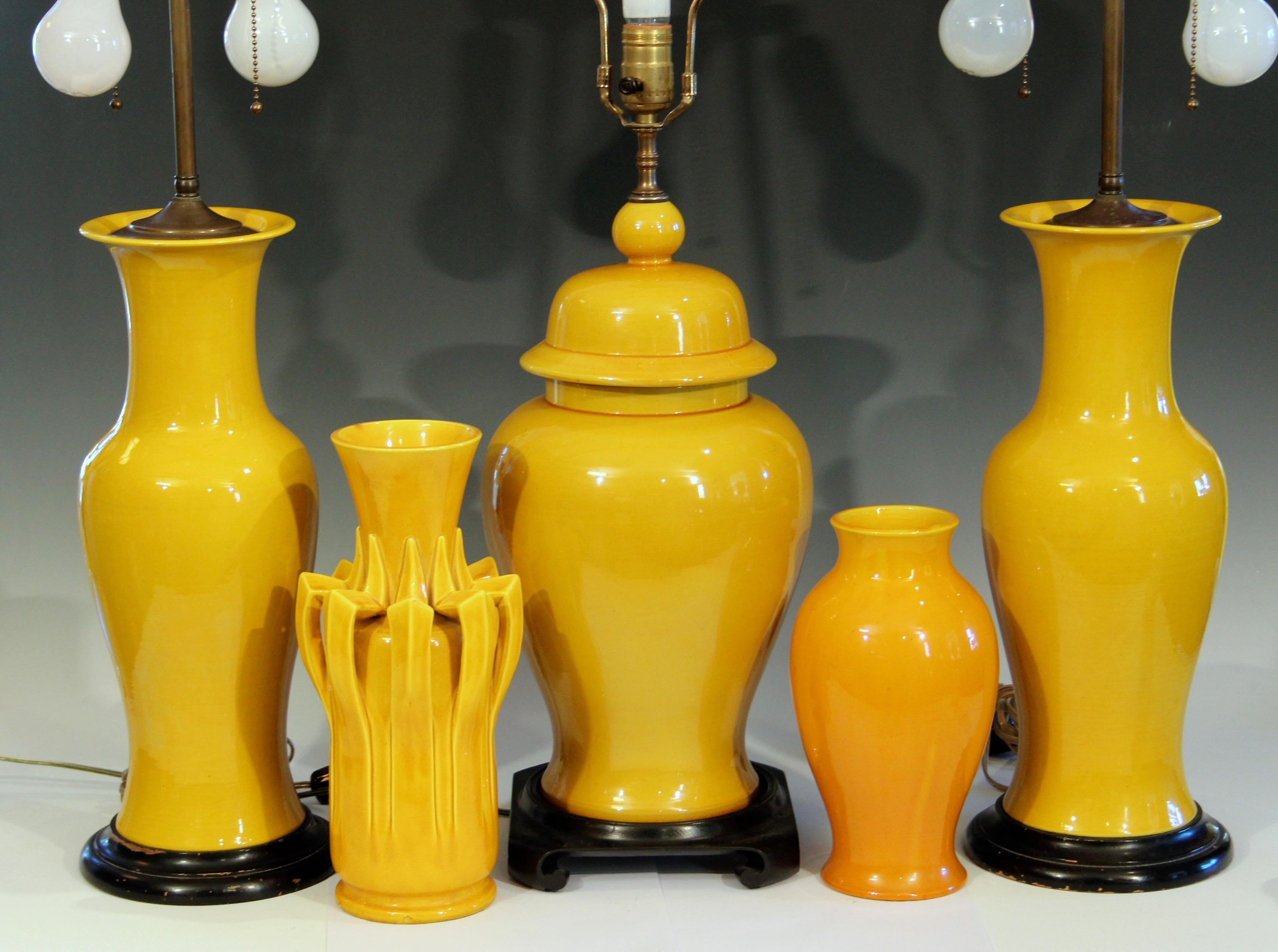 Pair Japanese Porcelain Lamp Vases Yellow Monochrome Vintage 1960s Table Crackle For Sale 3