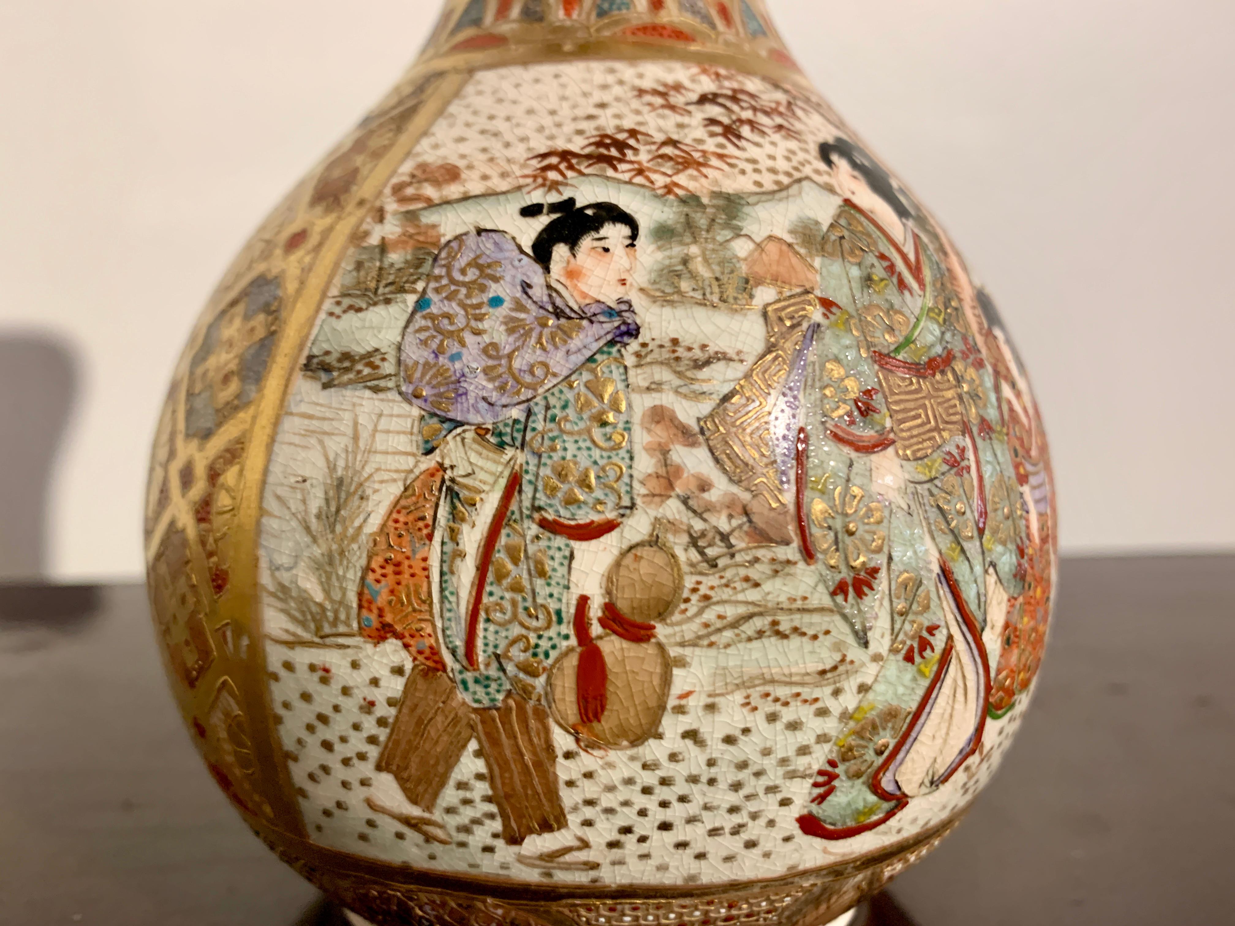 Pair Japanese Satsuma Garlic Head Vases, Meiji period, Early 20th Century 2