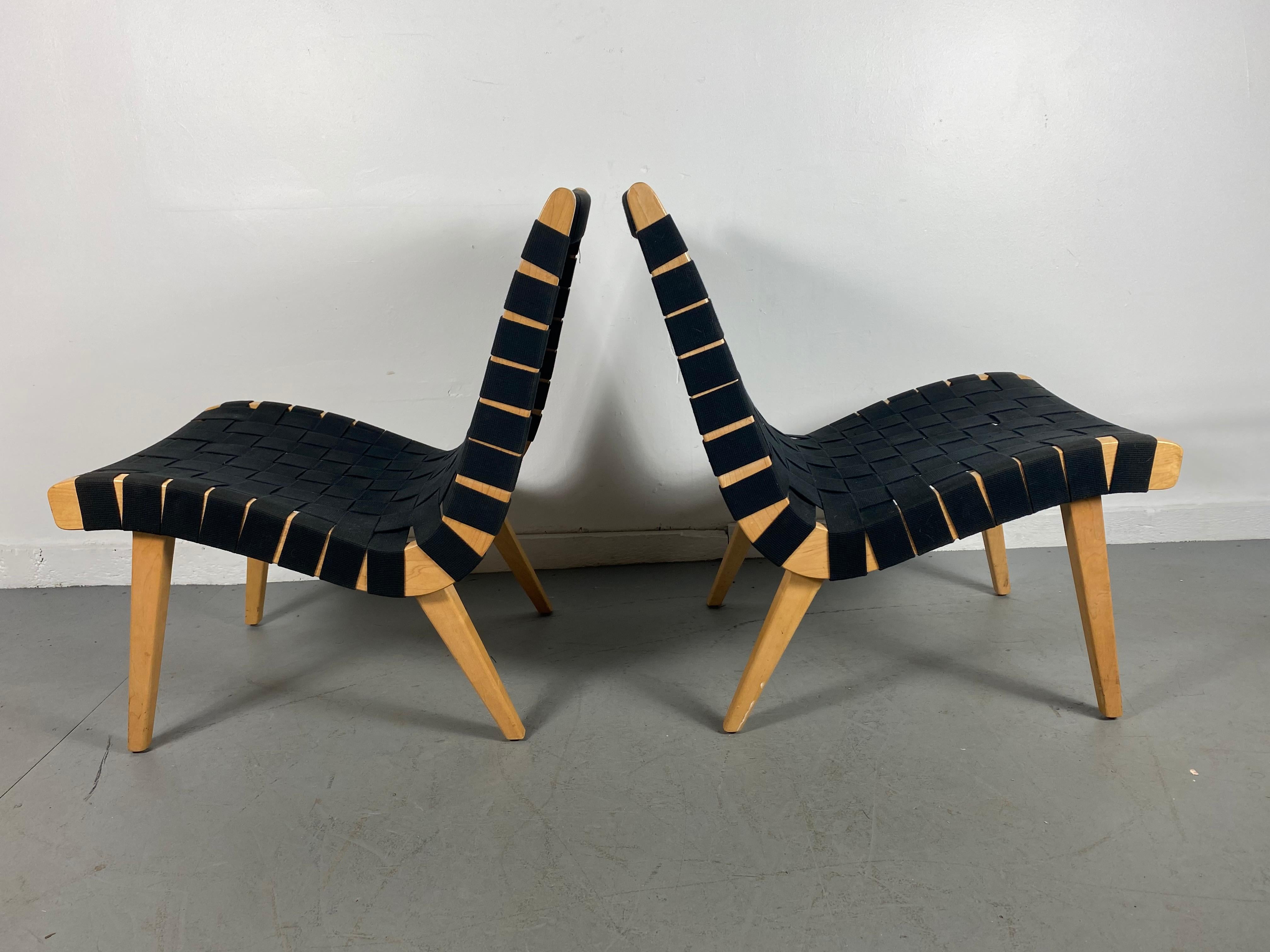 American Pair of Jens Risom Webbed Lounge Chairs, Risom / Knoll, Classic Modernist