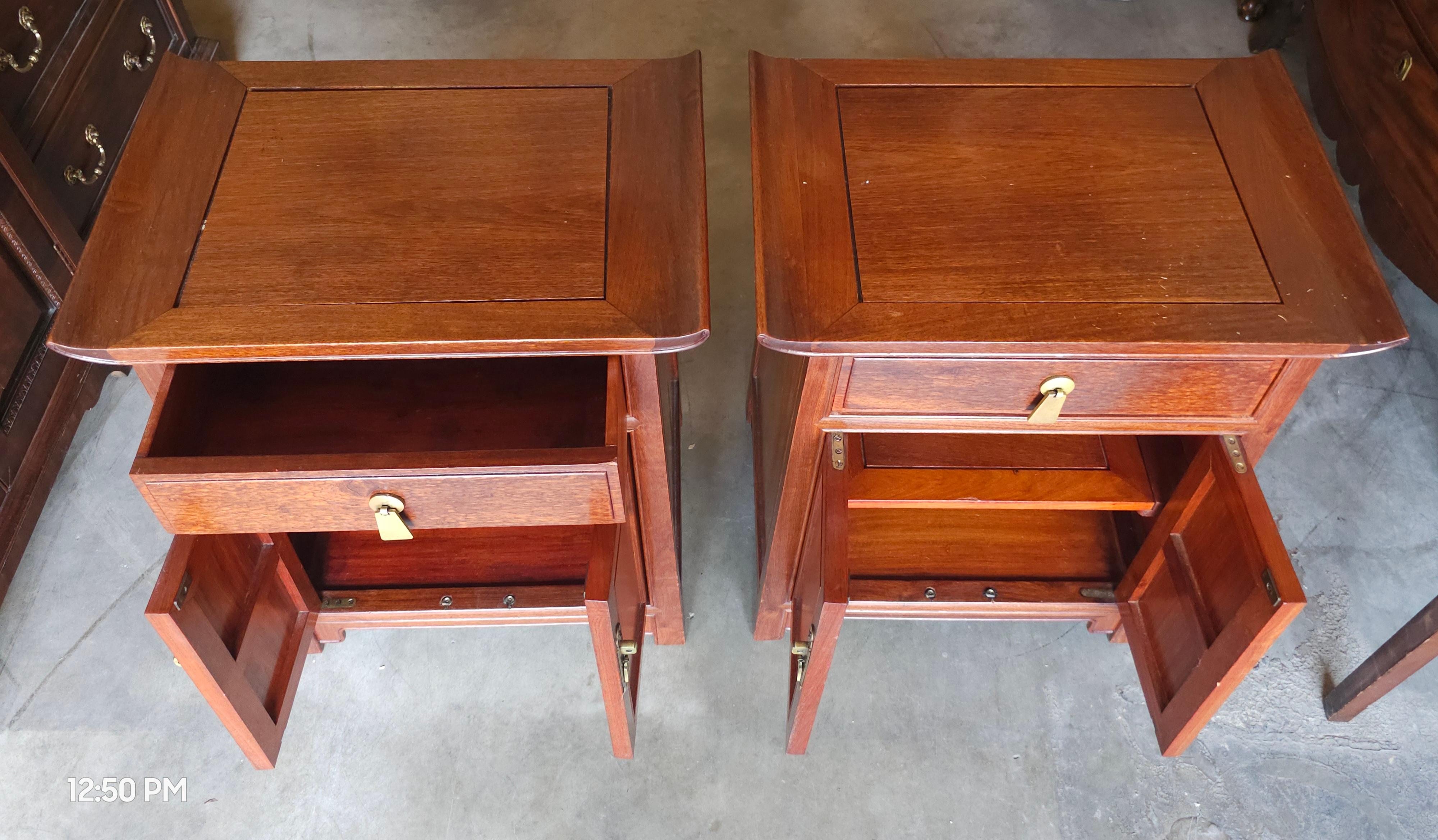 Hong Kong Pair J.L. George Ming Style Rosewood Bedside Tables For Sale