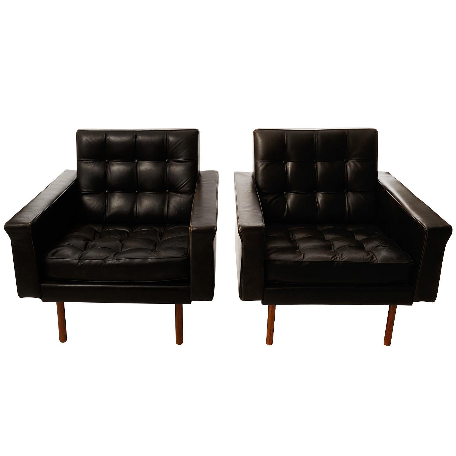 Mid-Century Modern Pair of Johannes Spalt Armchairs Lounge Chairs Wittmann Black Leather Wood 1960s For Sale