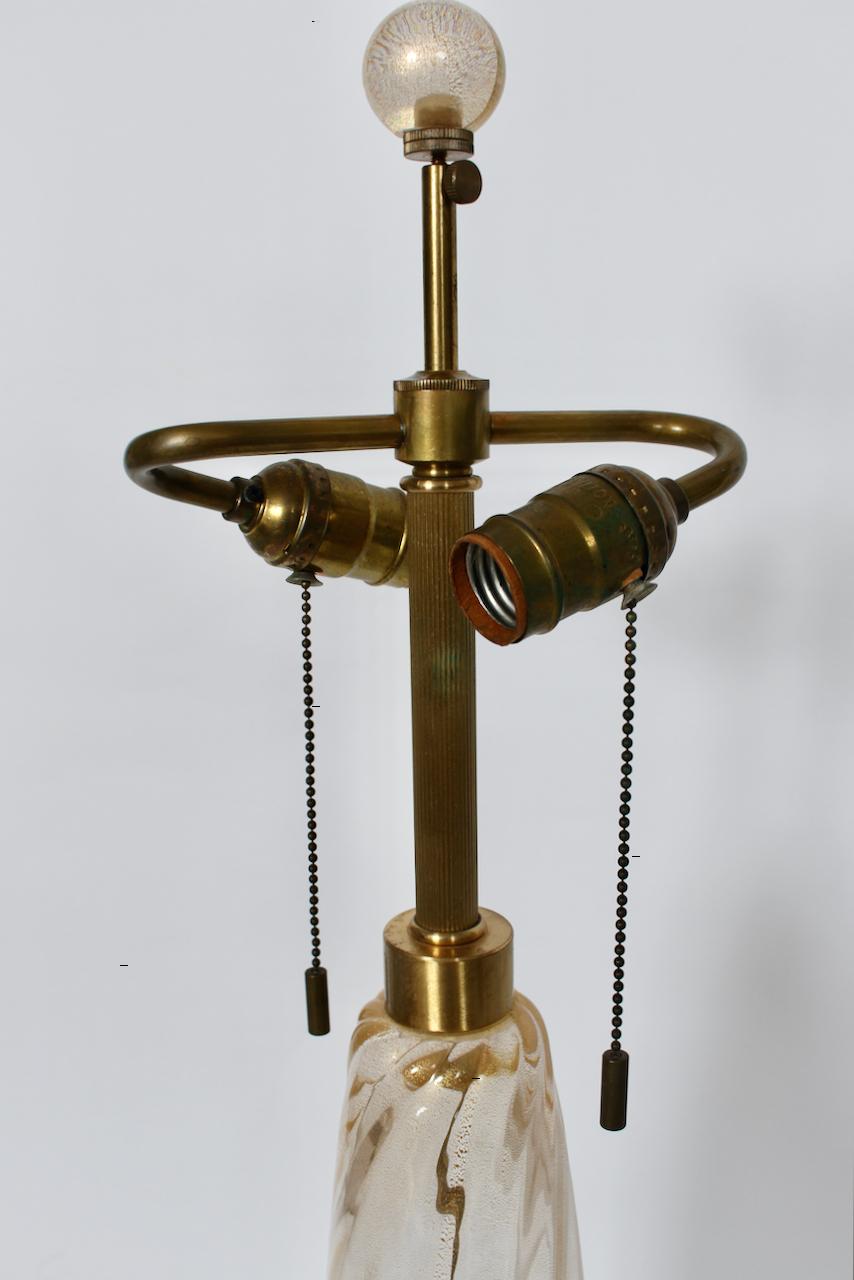 Paire de lampes de bureau John Hutton pour Donghia Ondoso Clear avec verre Venini doré  en vente 3