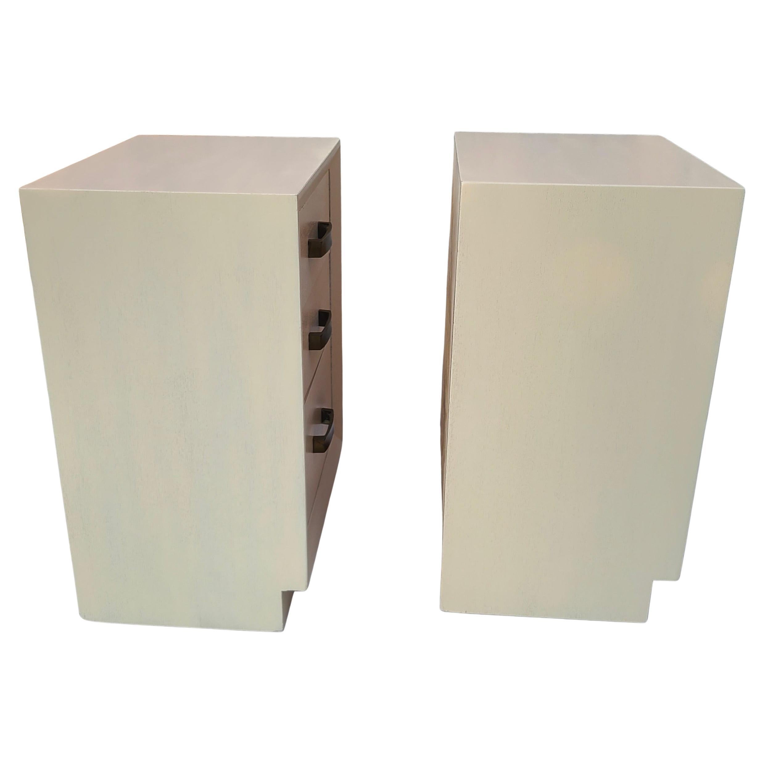 Coppia di comodini a 3 cassetti John Stuart, stile Mid Century Modern di Paul Frankl in vendita 3