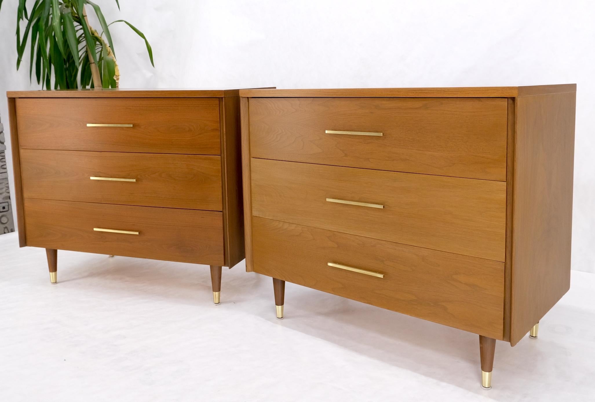 Mid-Century Modern Pair John Stuart Refinished 3 Drawer Bachelor Chests Dressers W/ Long Brass Pull For Sale