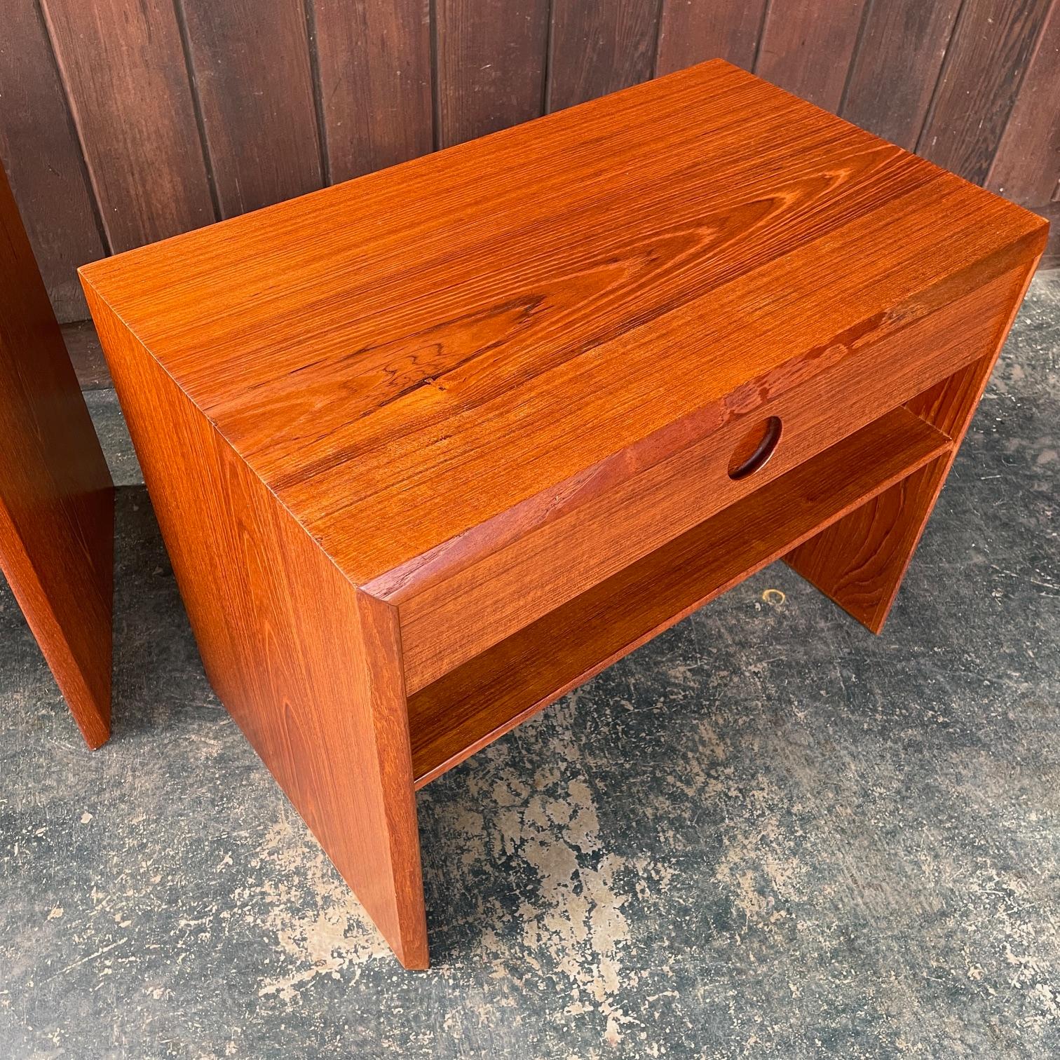 Paire de tables de nuit danoises en teck Kai Kristiansen des années 1970 Vildbjerg Mobelfabrik en vente 1