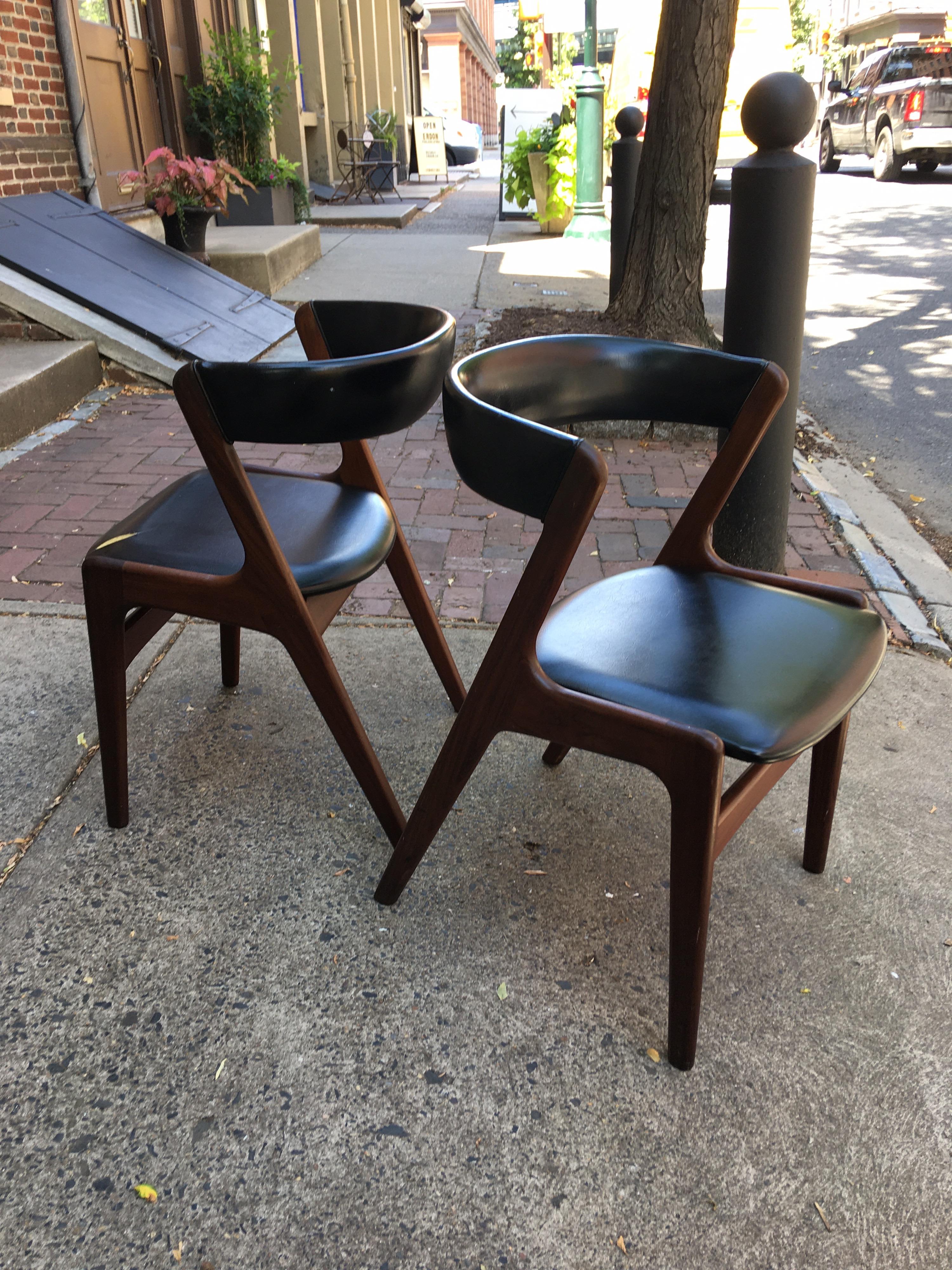 Mid-20th Century Pair of Kai Kristiansen Style Teak Chairs