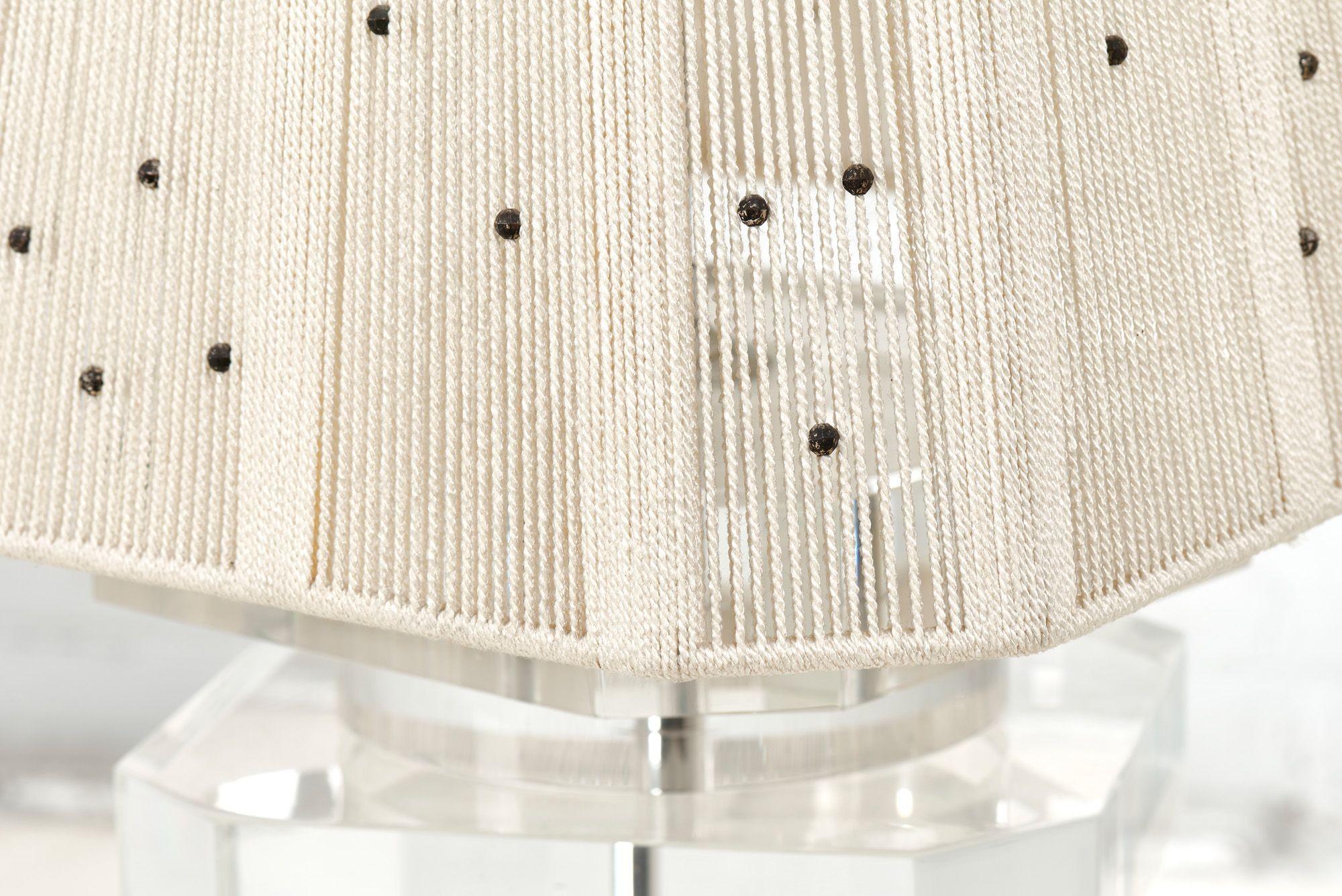 Lucite Paire de lampes empilées en lucite Karl Springer, 1960 en vente