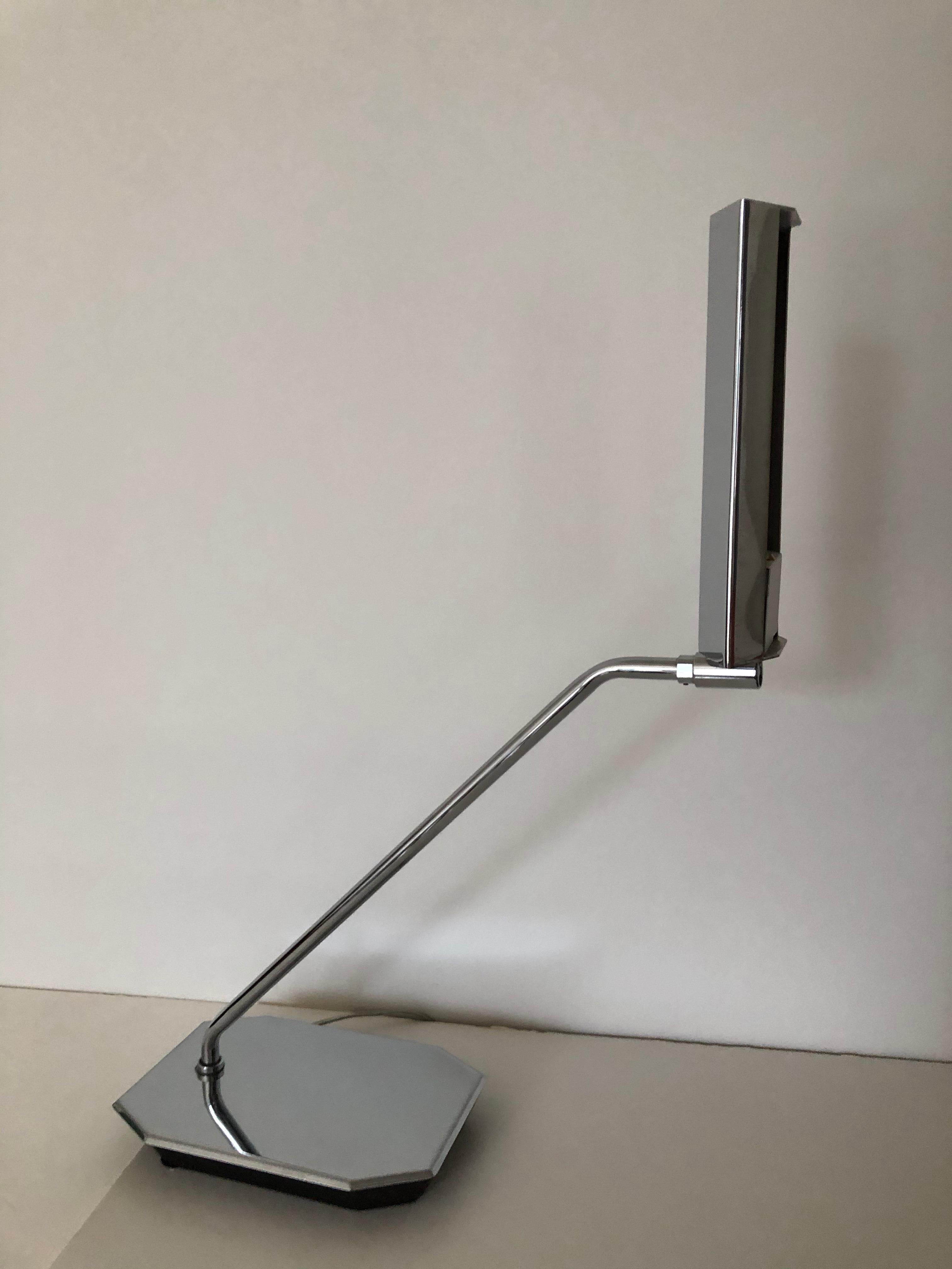 Pair of Koch & Lowy Chrome Swing Arm Adjustable Desk / Lamps In Excellent Condition For Sale In Westport, CT