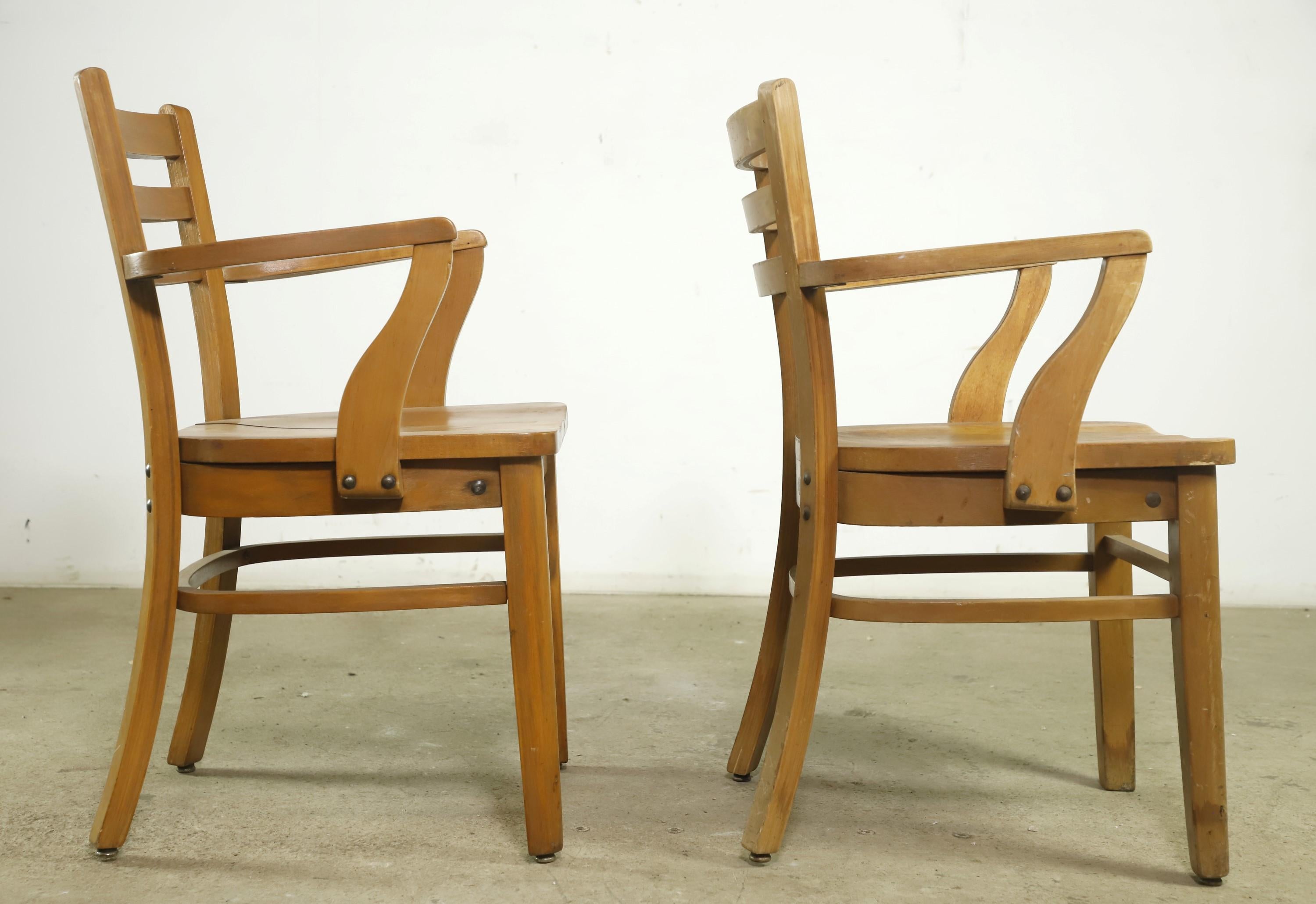 Paar Sessel mit Leiterrücken aus massivem Ahornholz National Store Fixture Co. (Industriell)