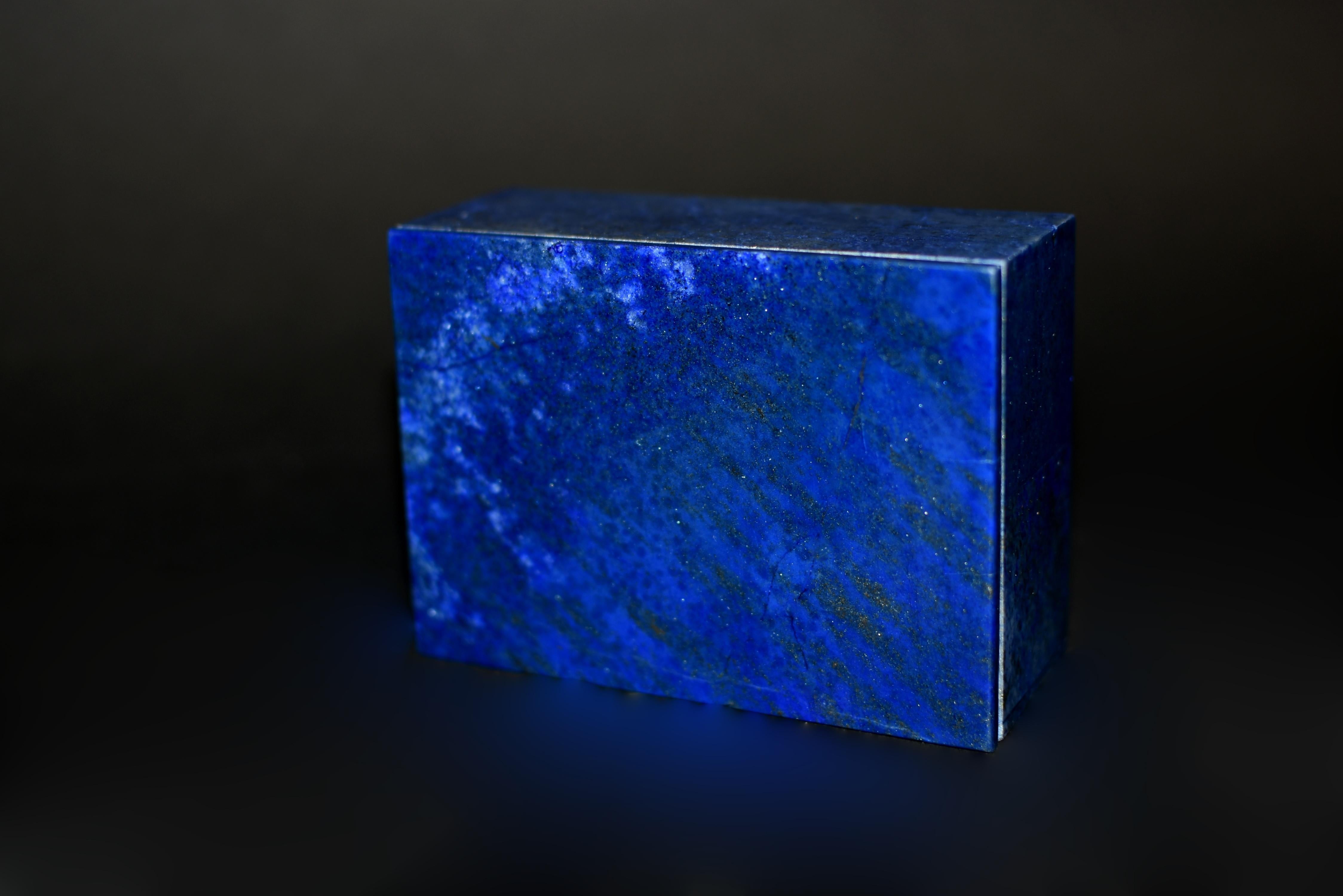 Pair Lapis Lazuli Boxes Golden Shower  For Sale 5