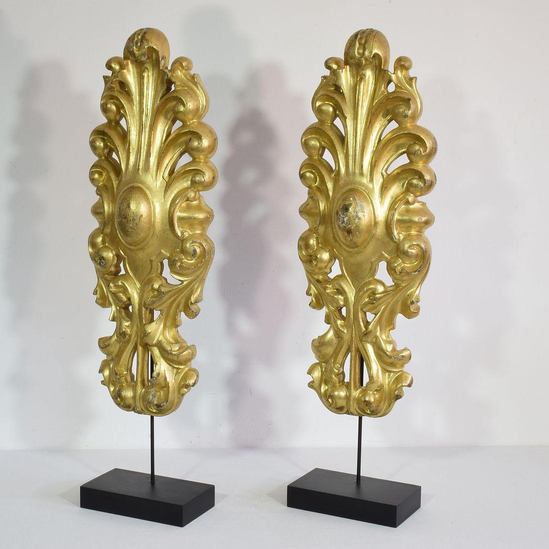 Beautiful pair 18th century neoclassical giltwood ornaments.
Italy circa 1780.
Weathered and small losses
Measurements are individual and include the wooden base.