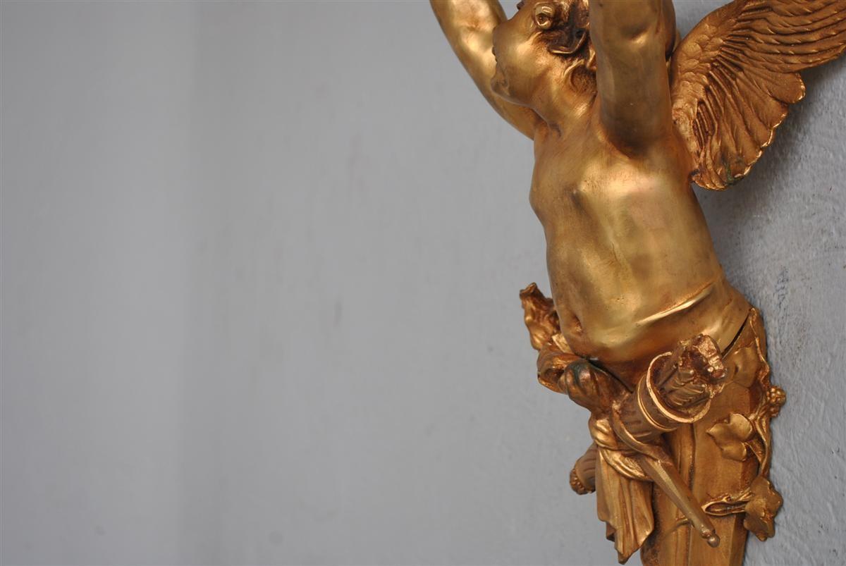 Début du 20ème siècle Paire de grandes appliques à 2 éclairages Art Nouveau 1900 en bronze doré avec bébé en vente
