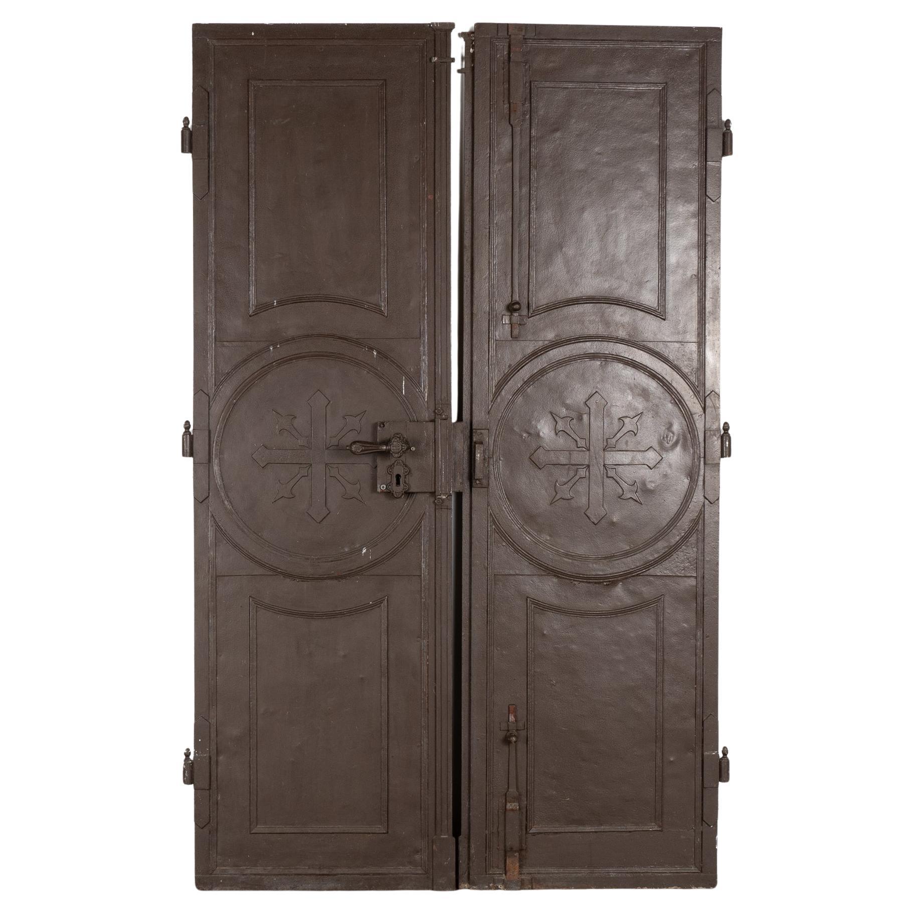 Pareja, Grandes puertas de hierro del siglo XX, Hungría en venta