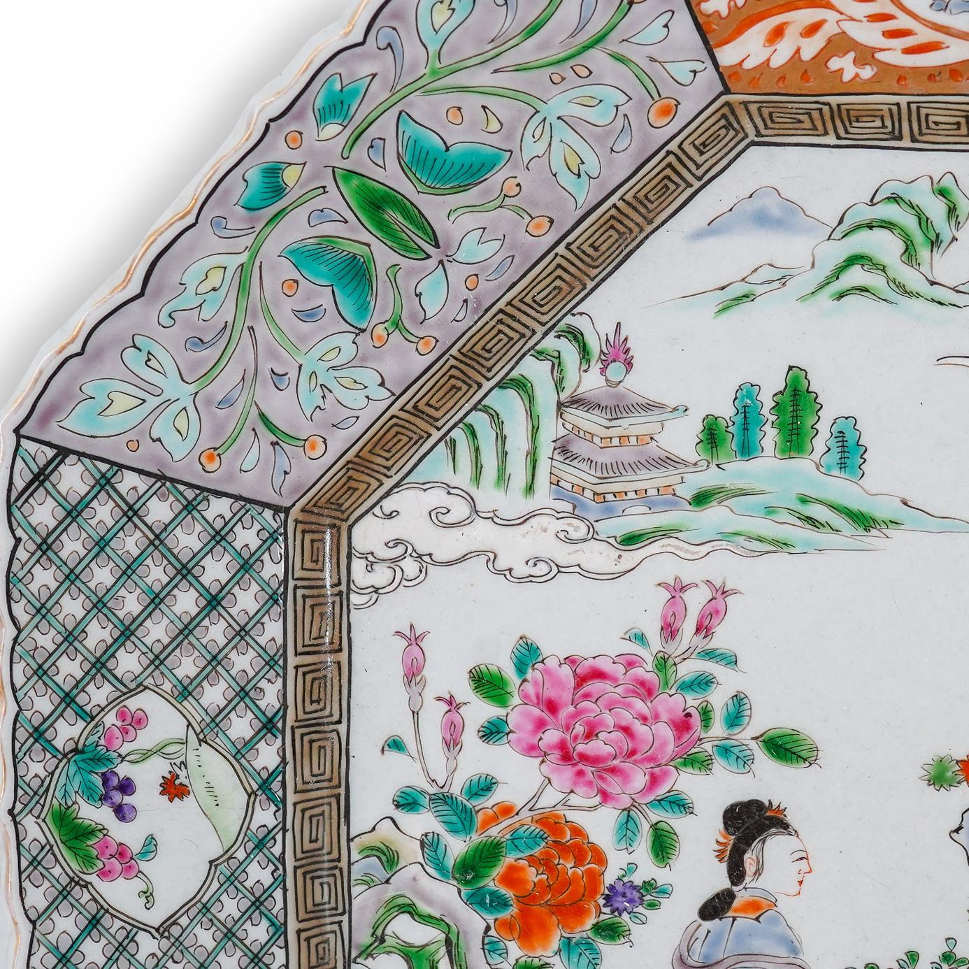Paire de grandes assiettes de présentation anciennes en porcelaine rose de la famille Qing, 1850 en vente 10