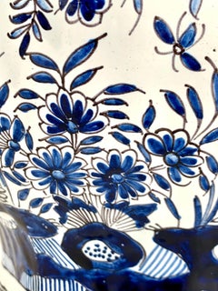 Paar große antike holländische Delft-Deckelgläser blau und weiß CIRCA 1880