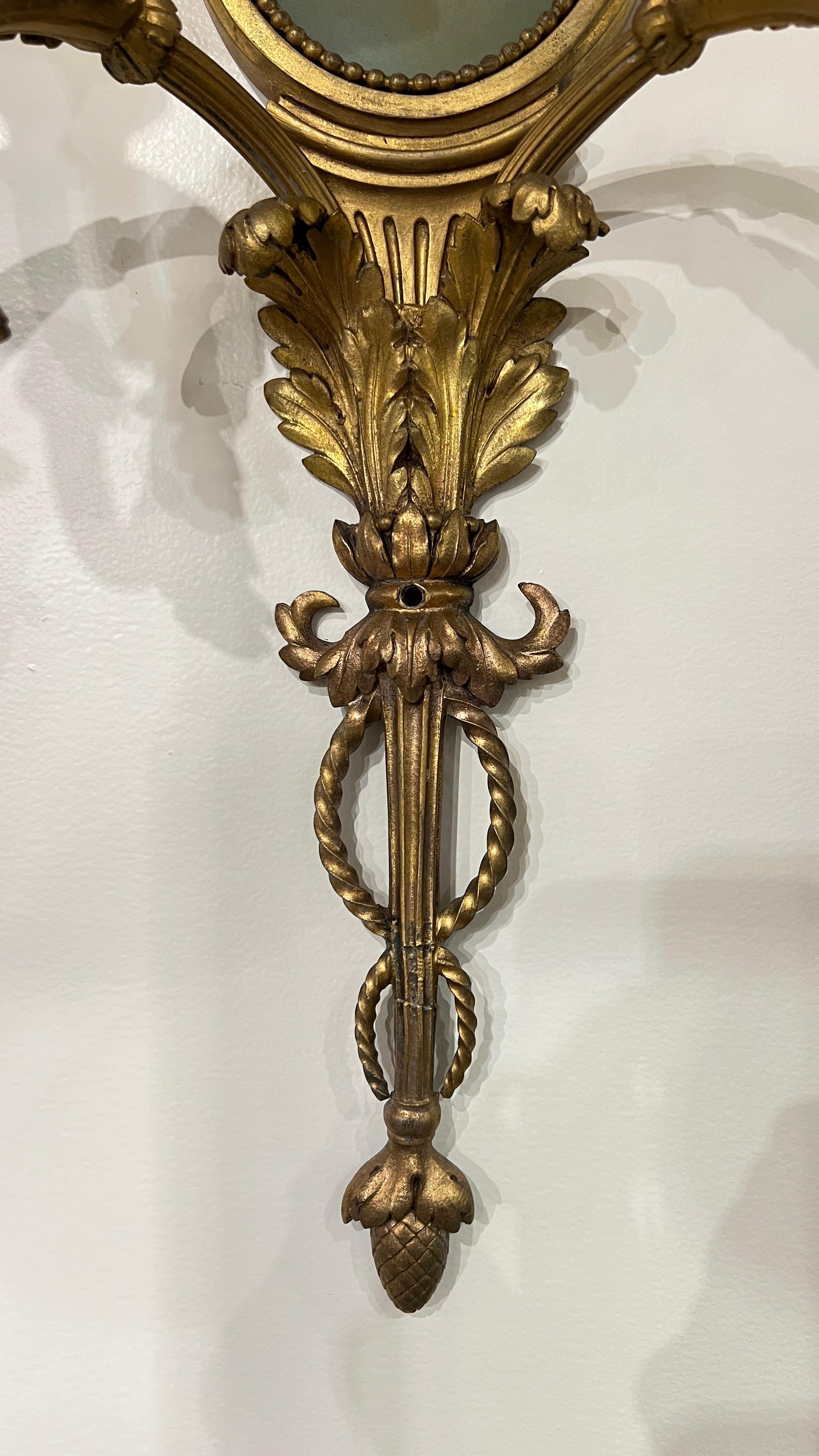 XIX secolo Coppia di grandi lampade francesi in stile Luigi XVI in bronzo dorato e diaspro porcellana in vendita