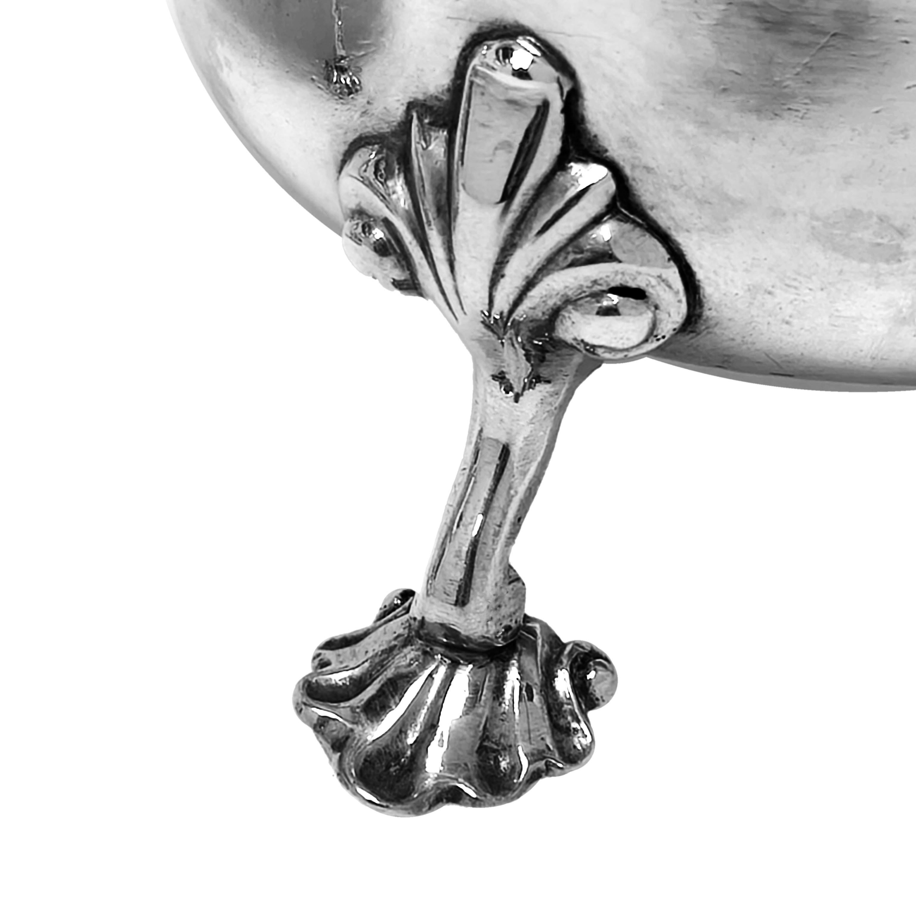 Pair Large Antique Irish Georgian Silver Sauce Boats / Gravy Jugs Dublin c. 1750 For Sale 1
