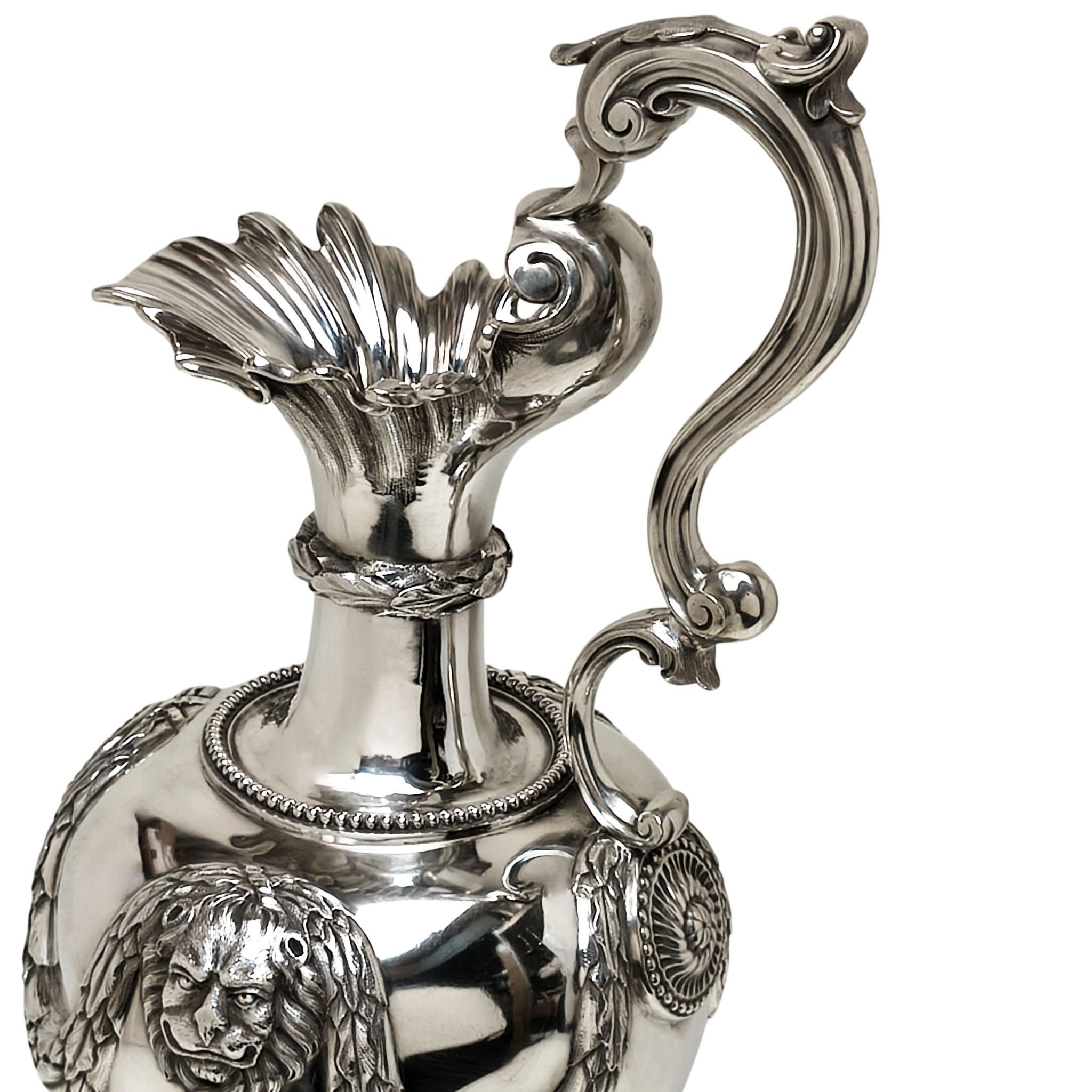 Inglese Coppia di grandi brocche d'argento antiche vittoriane Ewers Pitchers 1868 Londra, Inghilterra in vendita