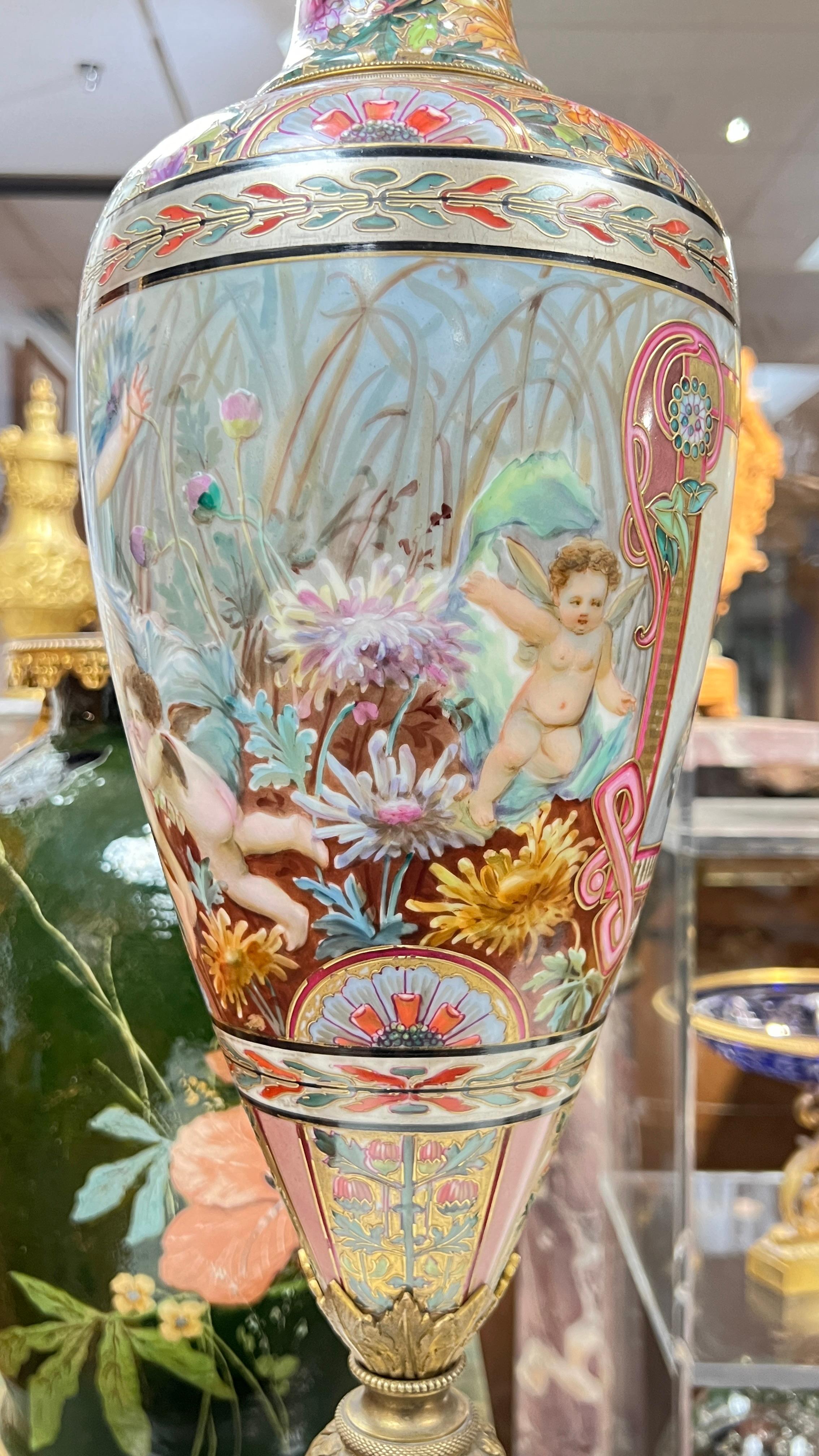 Paire de grands vases émaillés pseudo-cloisonnés de style Sèvres Art Nouveau en vente 9