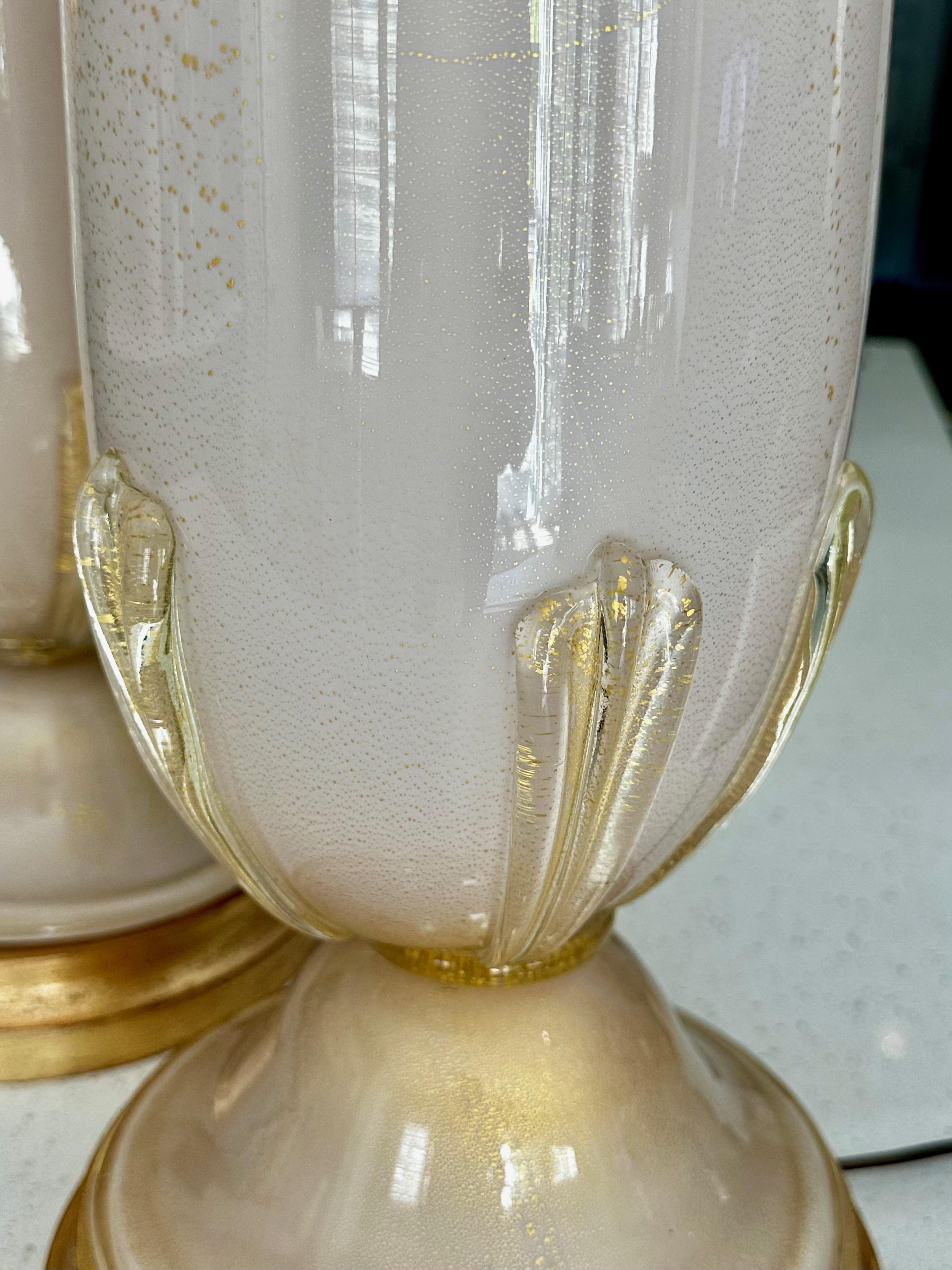Paire de grandes lampes de bureau Barovier Murano rose et or en vente 7