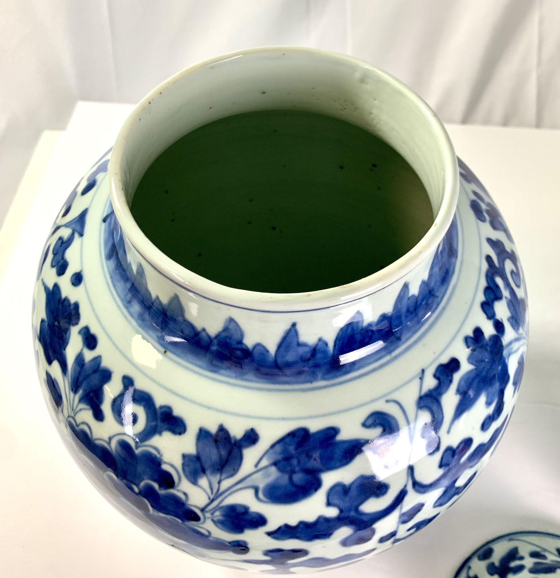 Pair Large Blue and White Chinese Porcelain Jars Hand Painted Kangxi Era C-1700 1