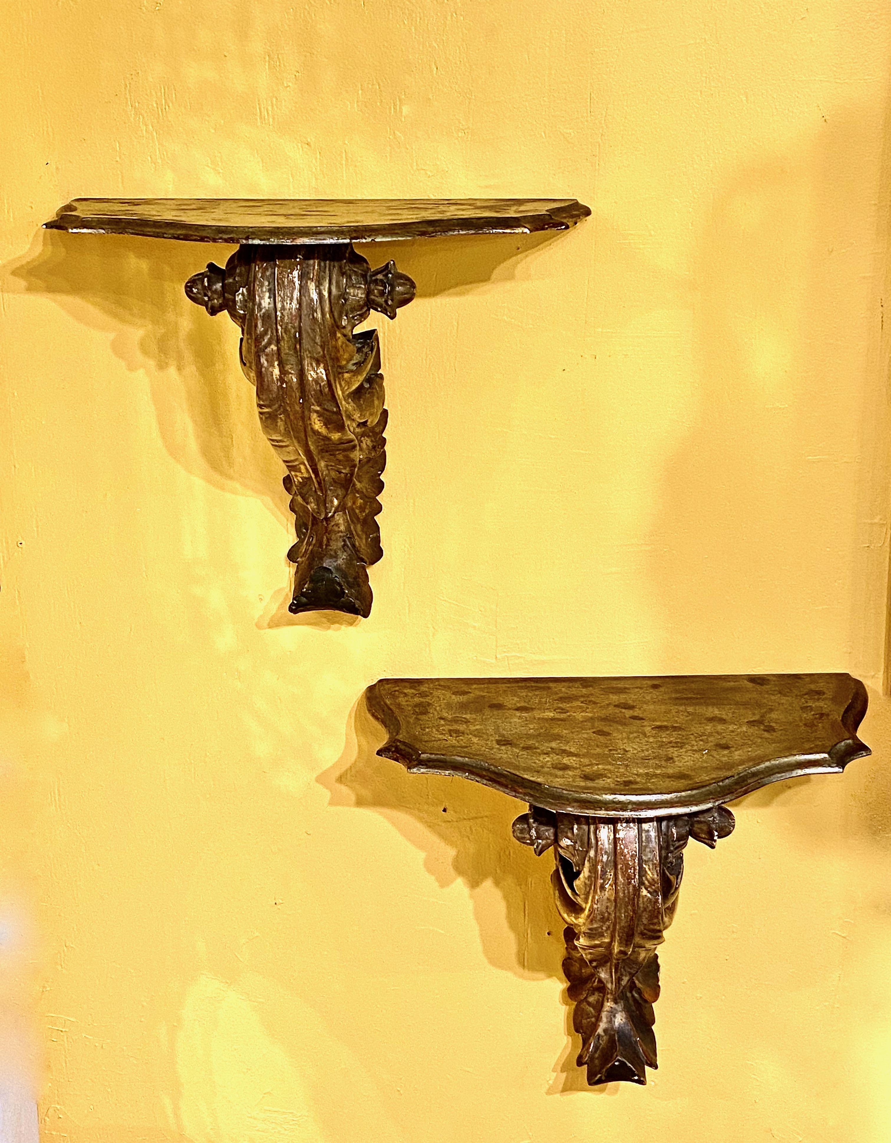 Pair Large Carved Gitwood Brackets In Good Condition For Sale In Pasadena, CA