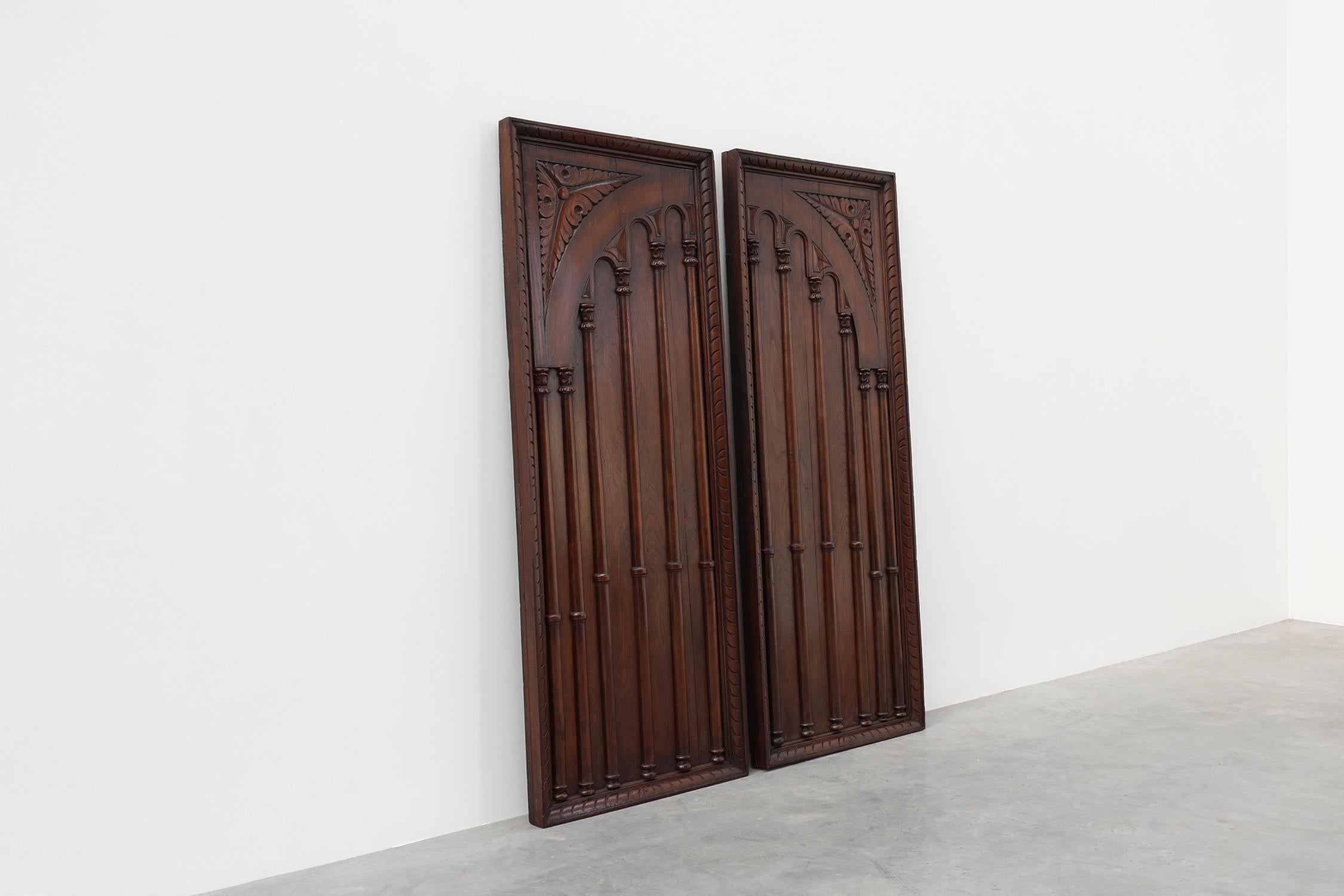 Paar große geschnitzte Wandpaneele aus portugiesischer Eiche, ca. 1850 (19. Jahrhundert) im Angebot