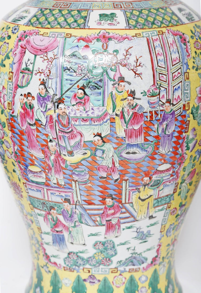 Pair of Chinese Porcelain Temple Jars For Sale at 1stdibs