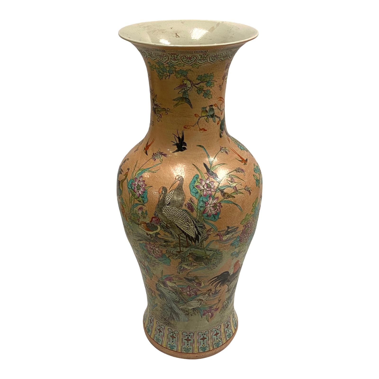 Pair Large Chinese Republic Period Porcelain Vases In Good Condition For Sale In New York, NY